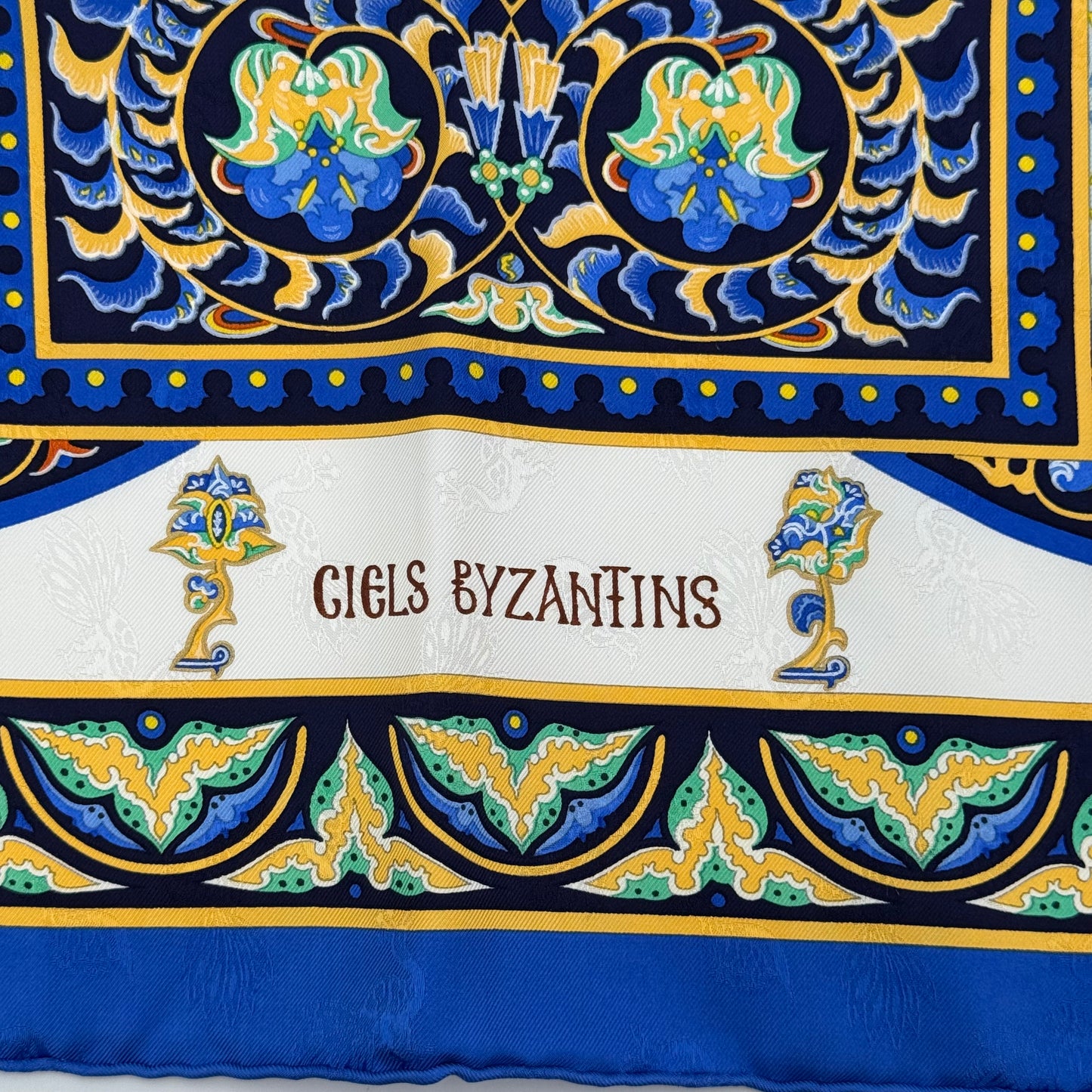 Hermès carré "ciels Byzantins"
