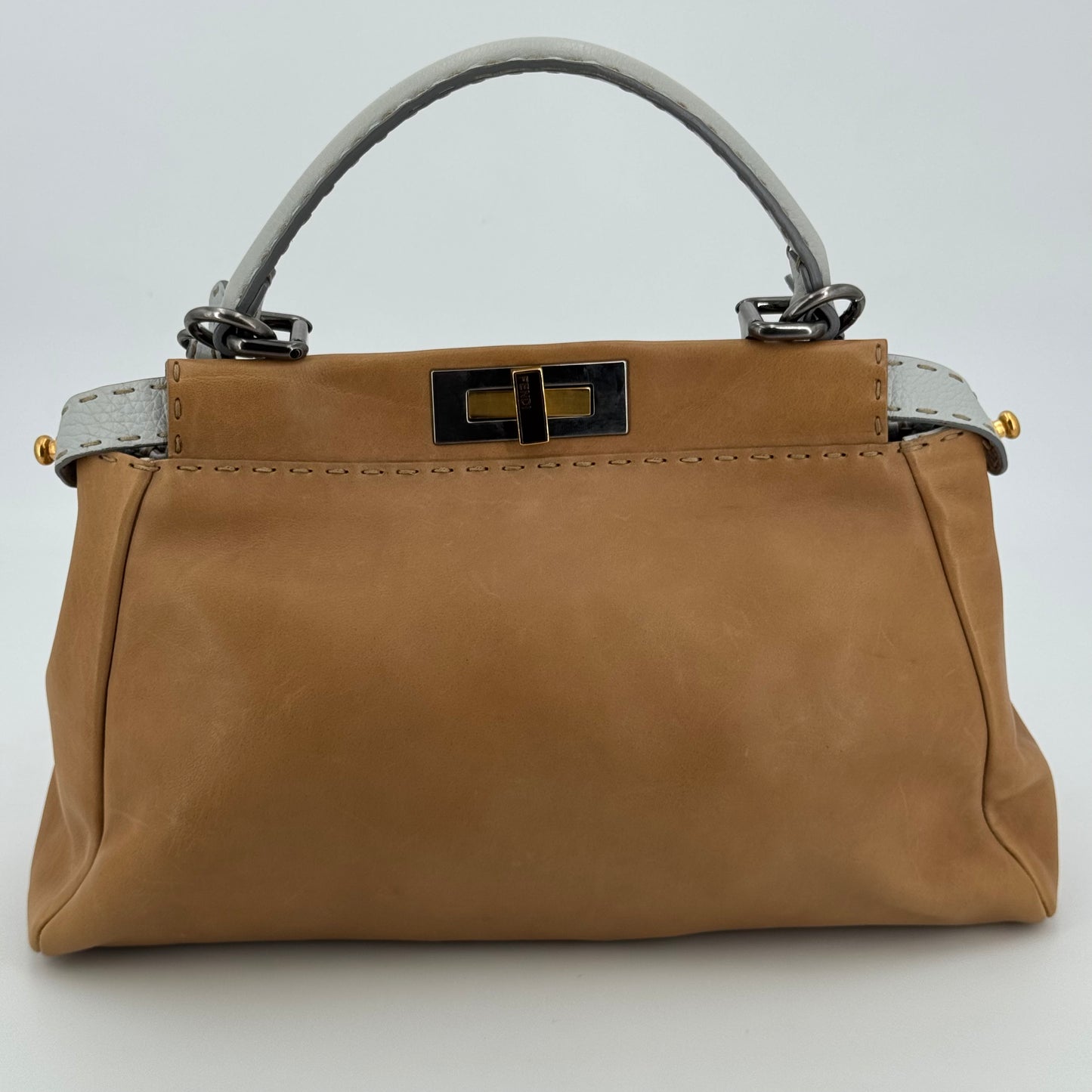 Fendi Peekaboo selleria