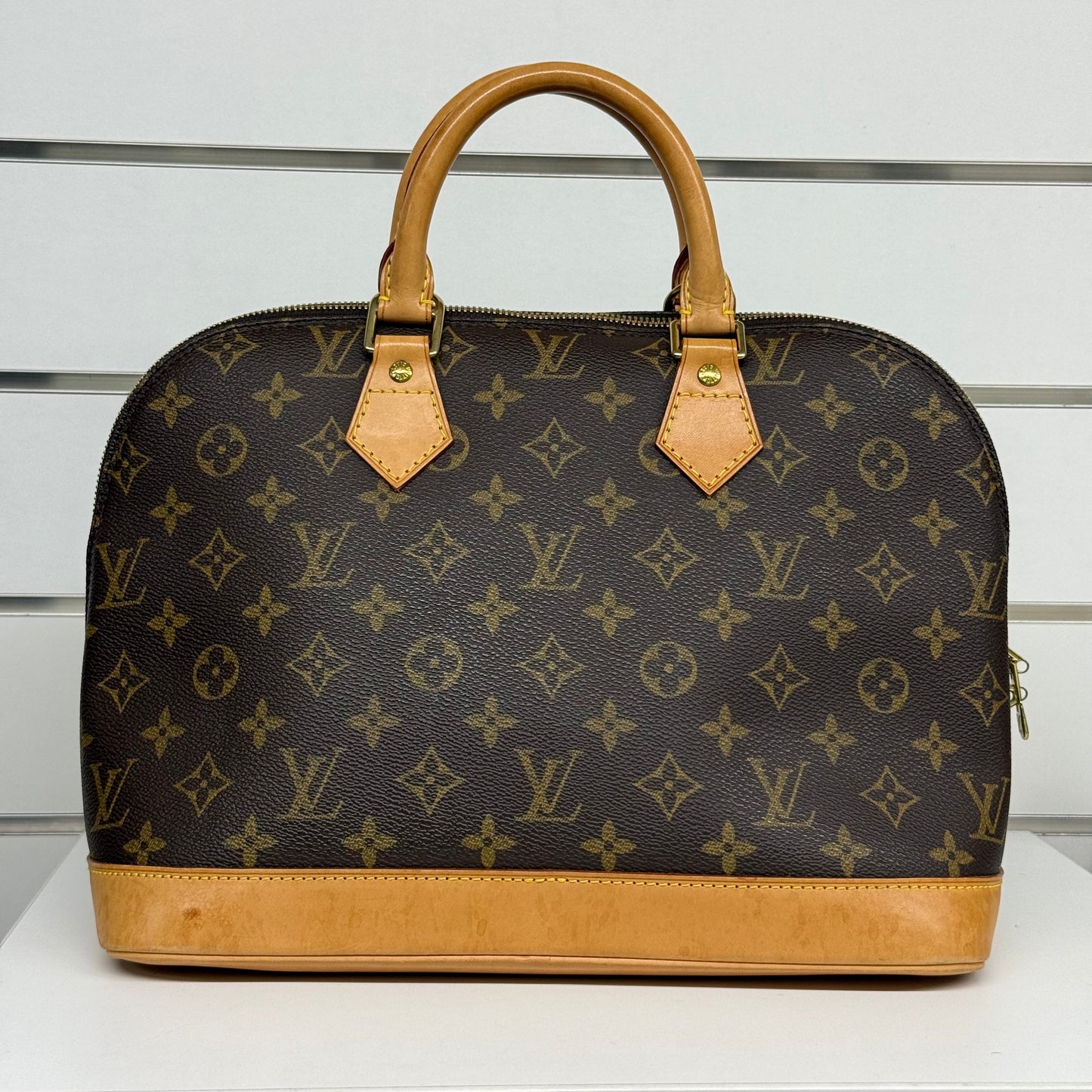 Louis Vuitton Alma PM