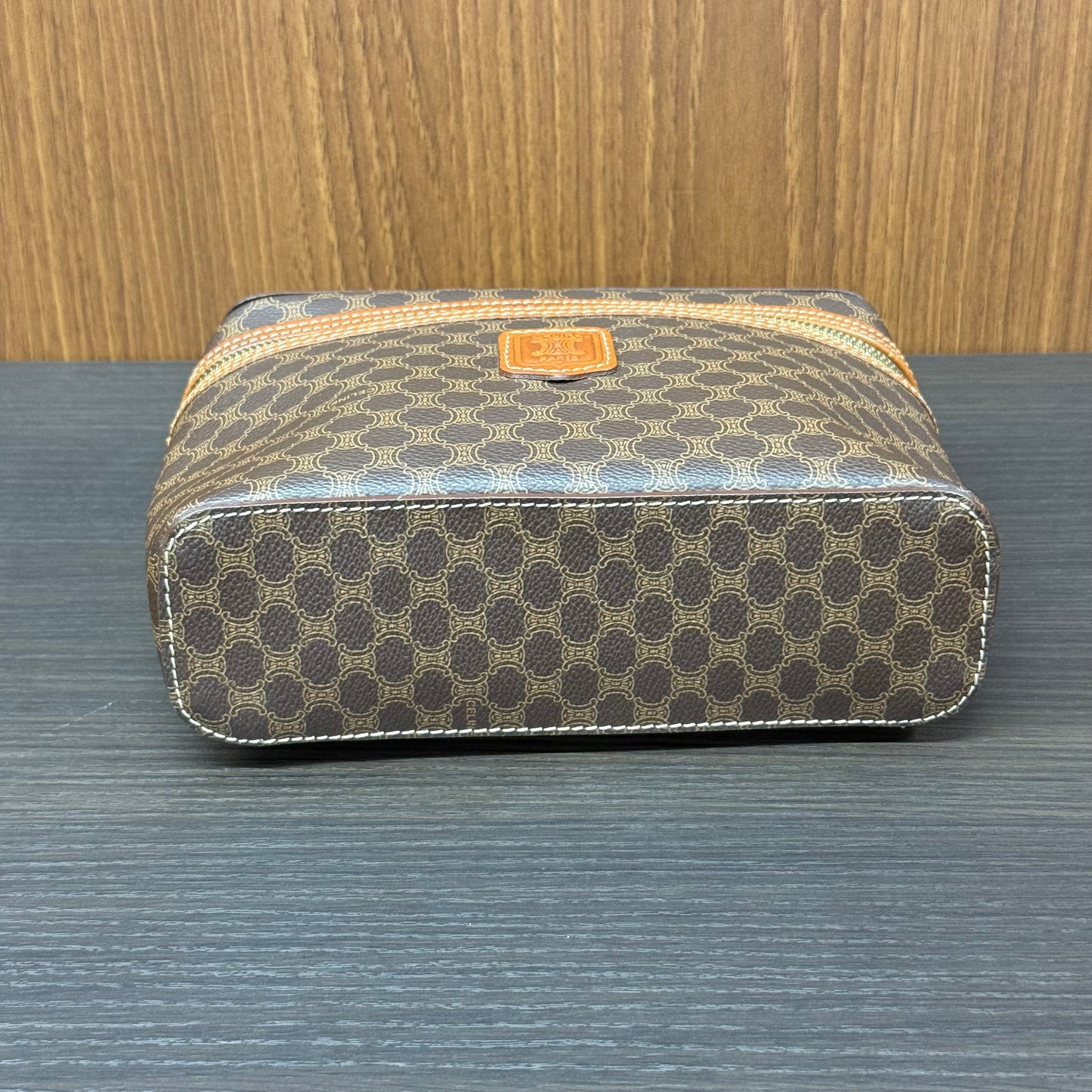 Céline Vanity