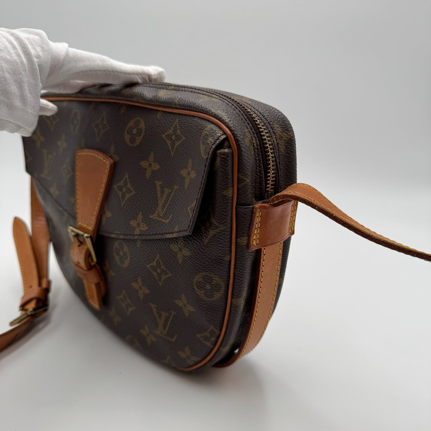 Louis Vuitton Jeune Fille