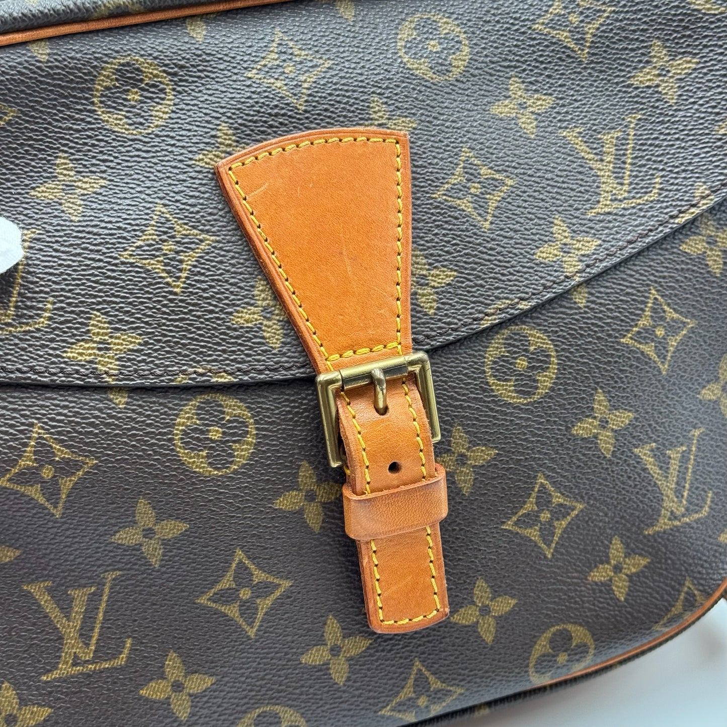 Louis Vuitton Jeune Fille
