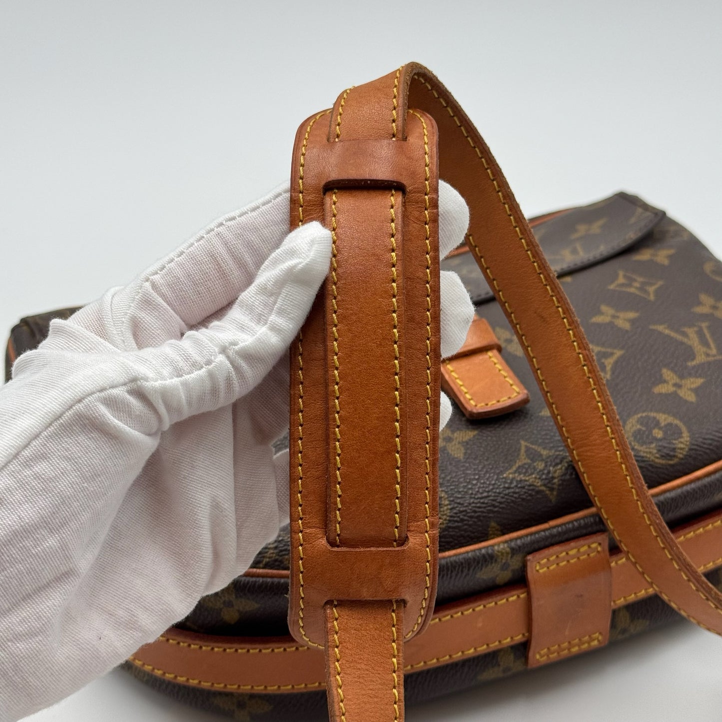 Louis Vuitton Jeune Fille