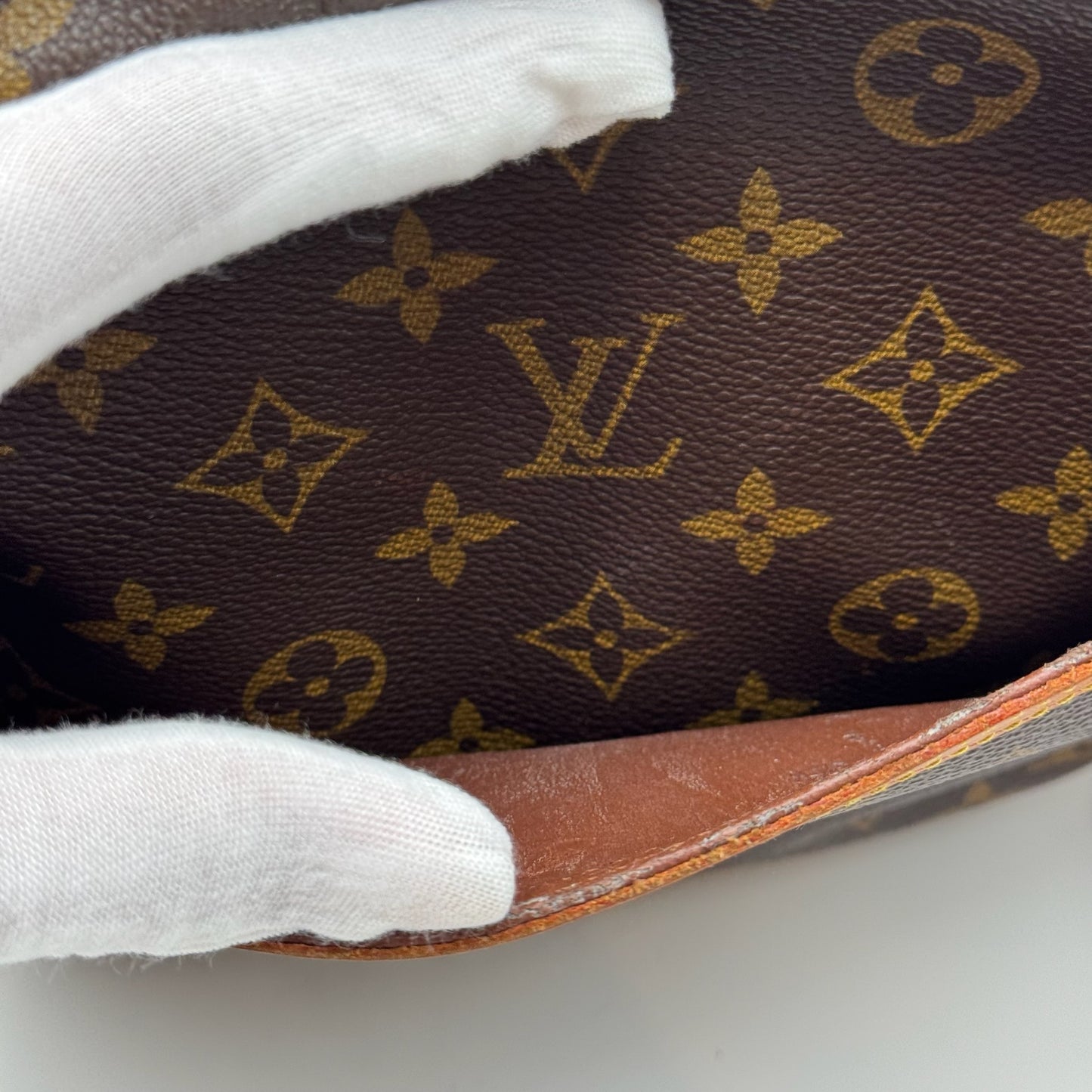 Louis Vuitton Jeune Fille