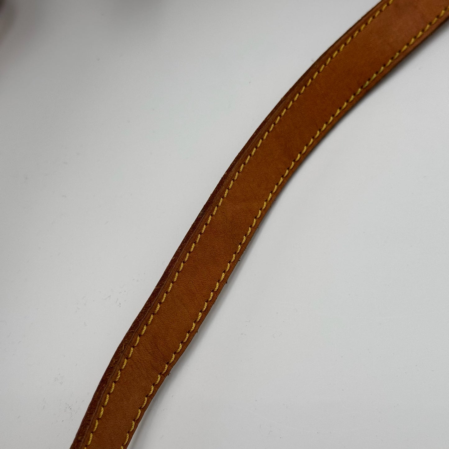 Louis Vuitton Jeune Fille