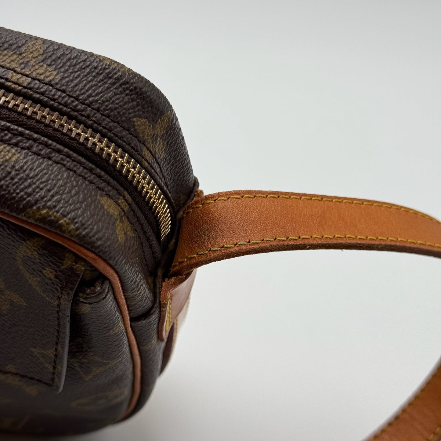 Louis Vuitton Jeune Fille