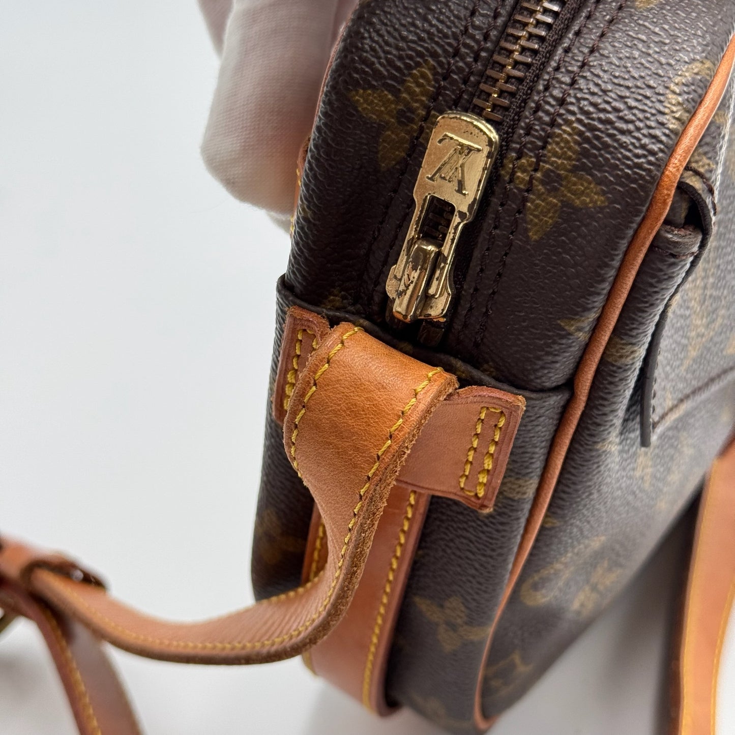 Louis Vuitton Jeune Fille