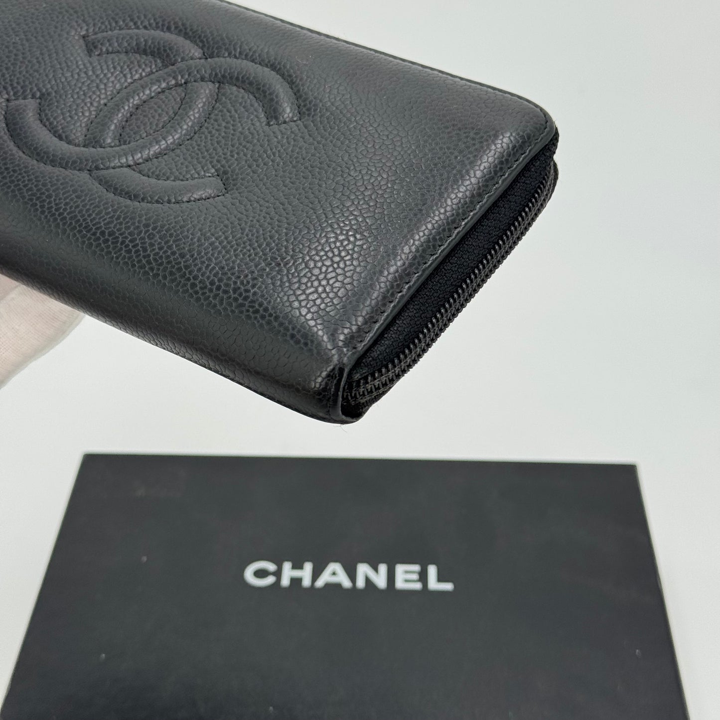 Chanel portefeuille caviar skin