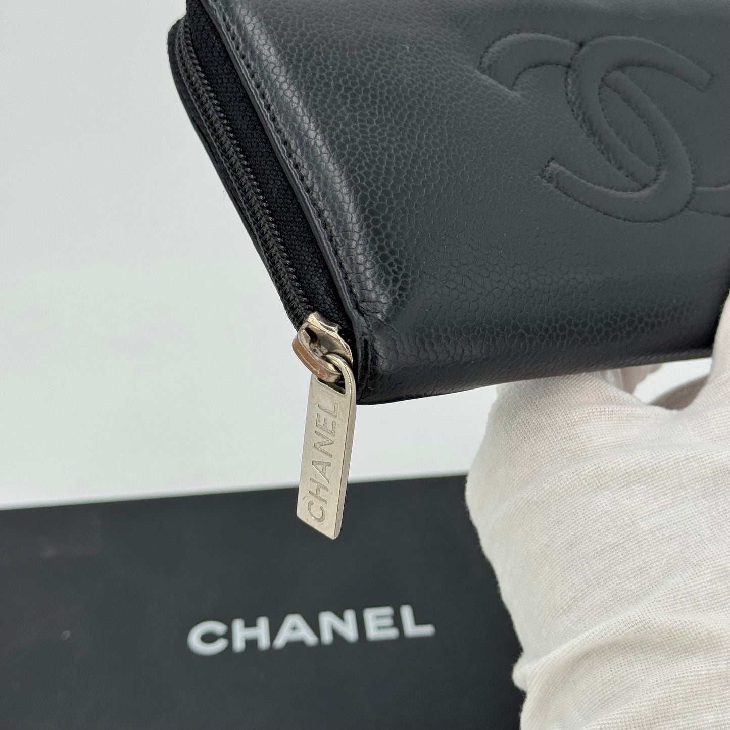 Chanel portefeuille caviar skin