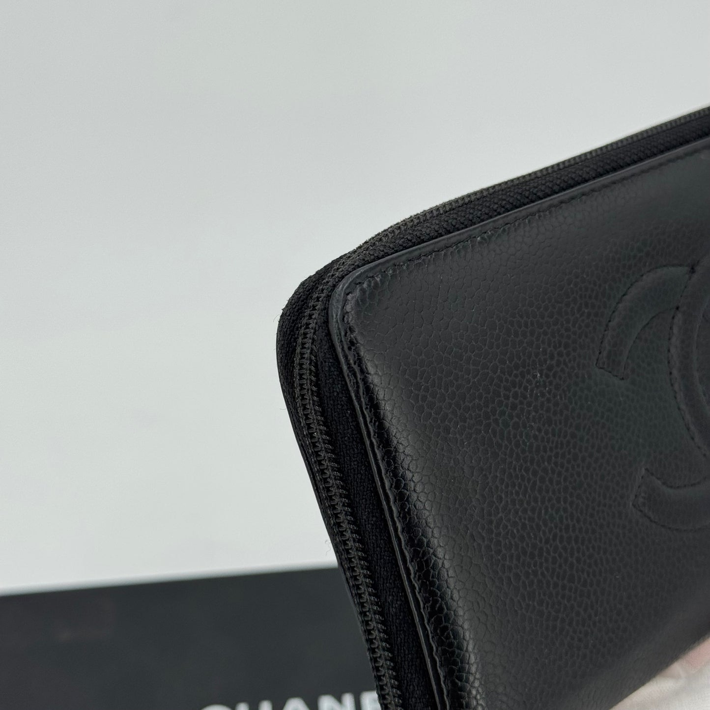 Chanel portefeuille caviar skin