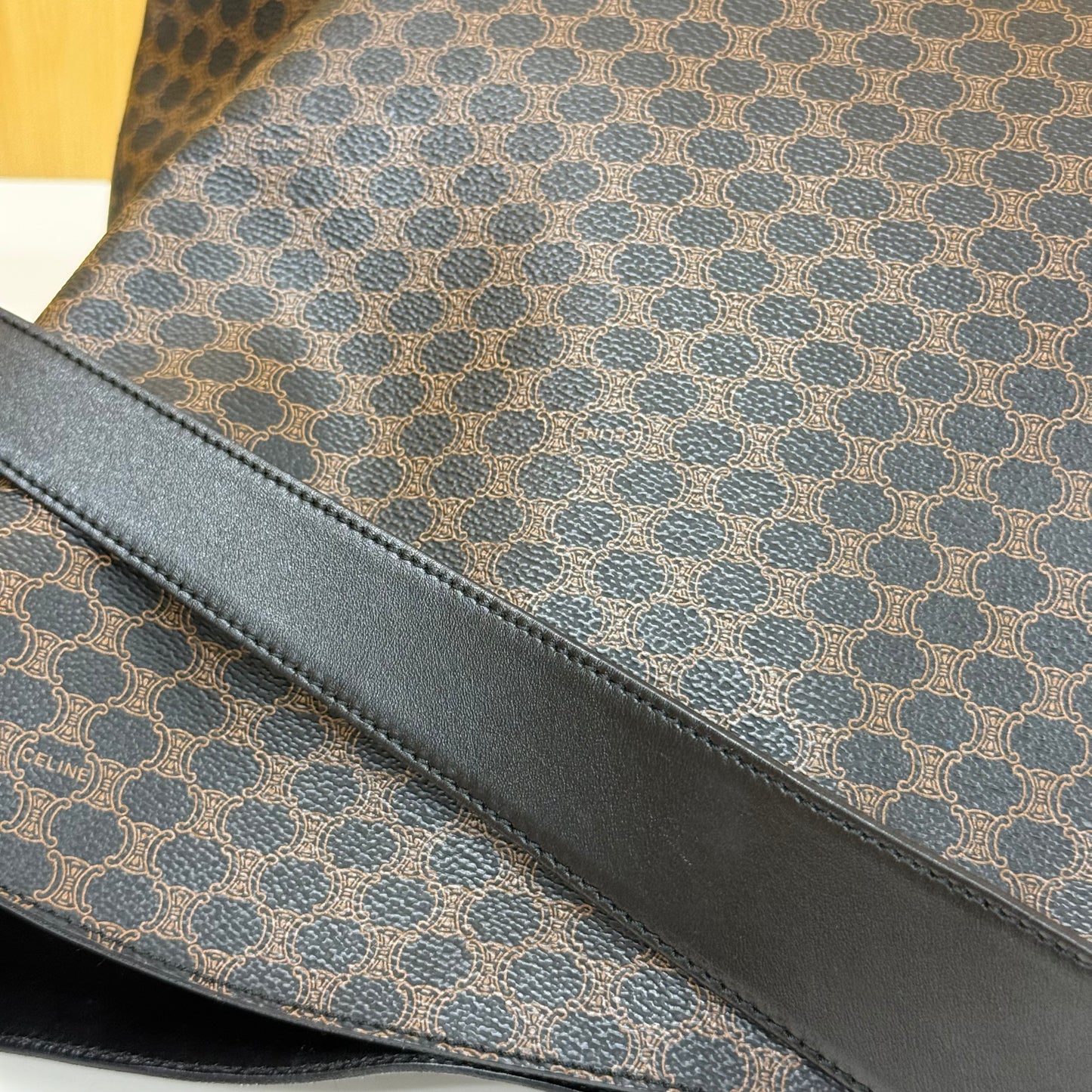 Celine Hobo