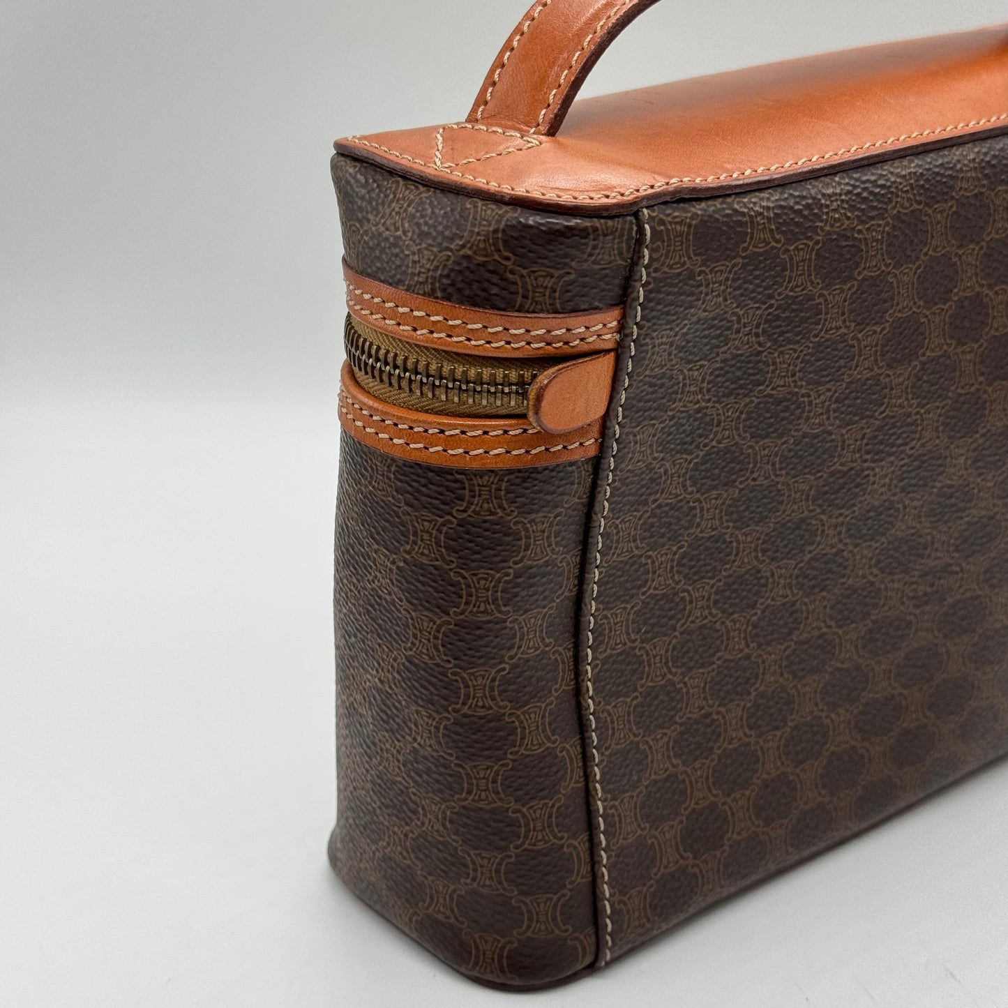 Céline Vanity