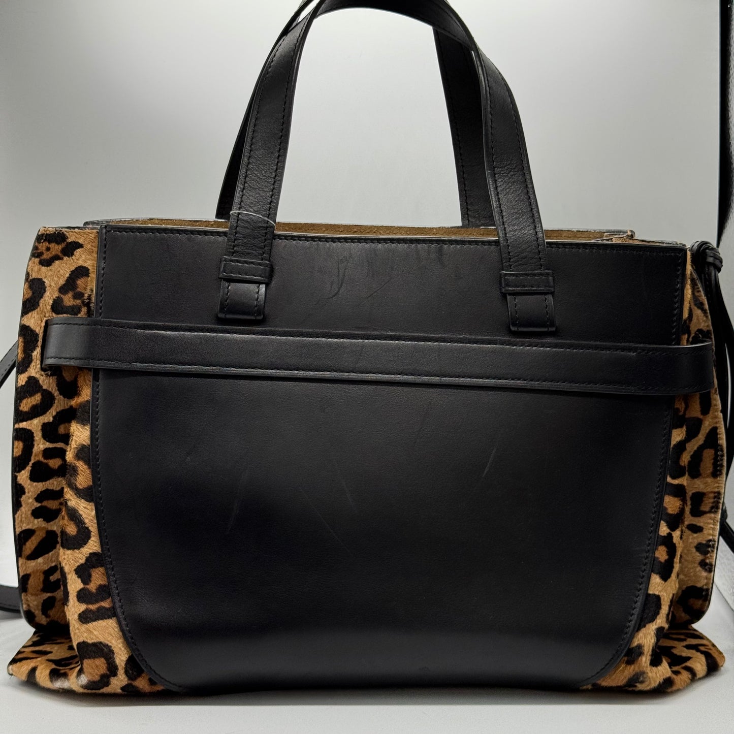 Loewe Grand Shopping Gate
