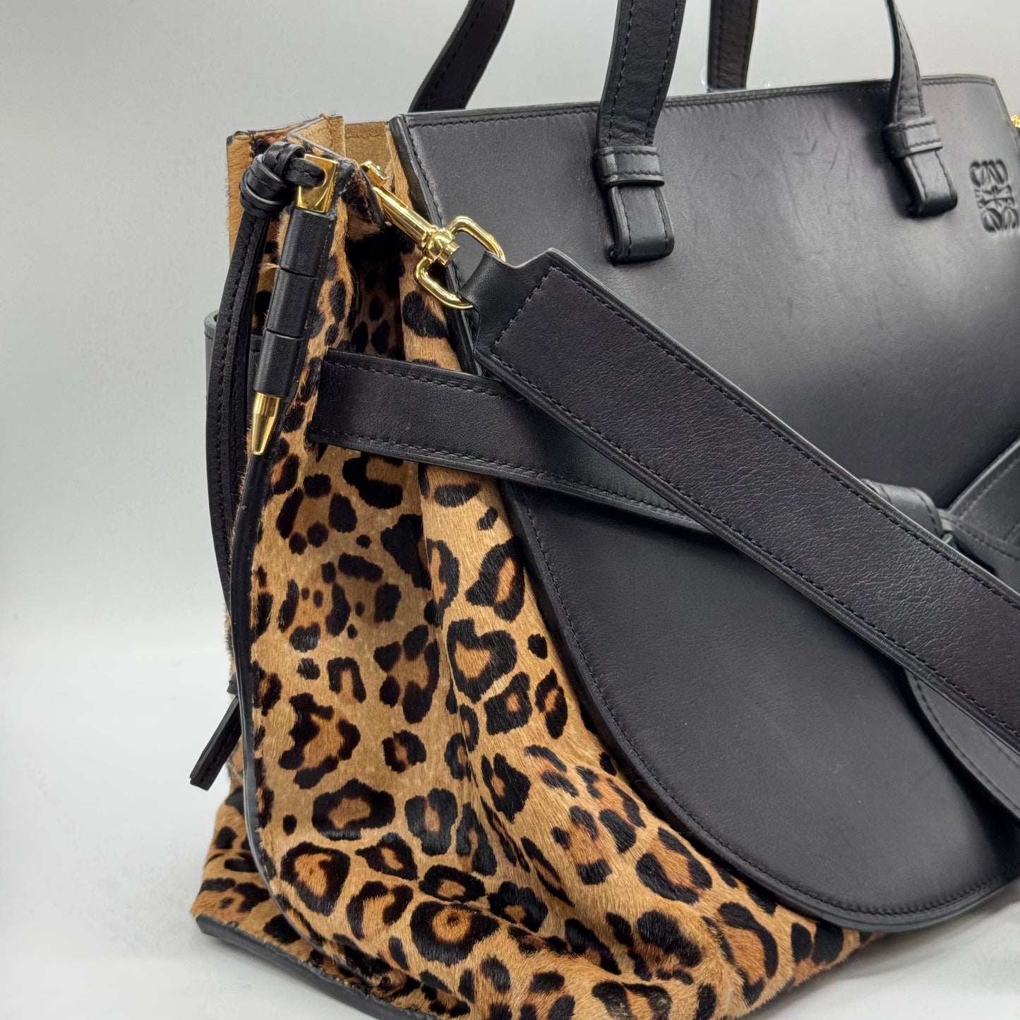 Loewe Grand Shopping Gate