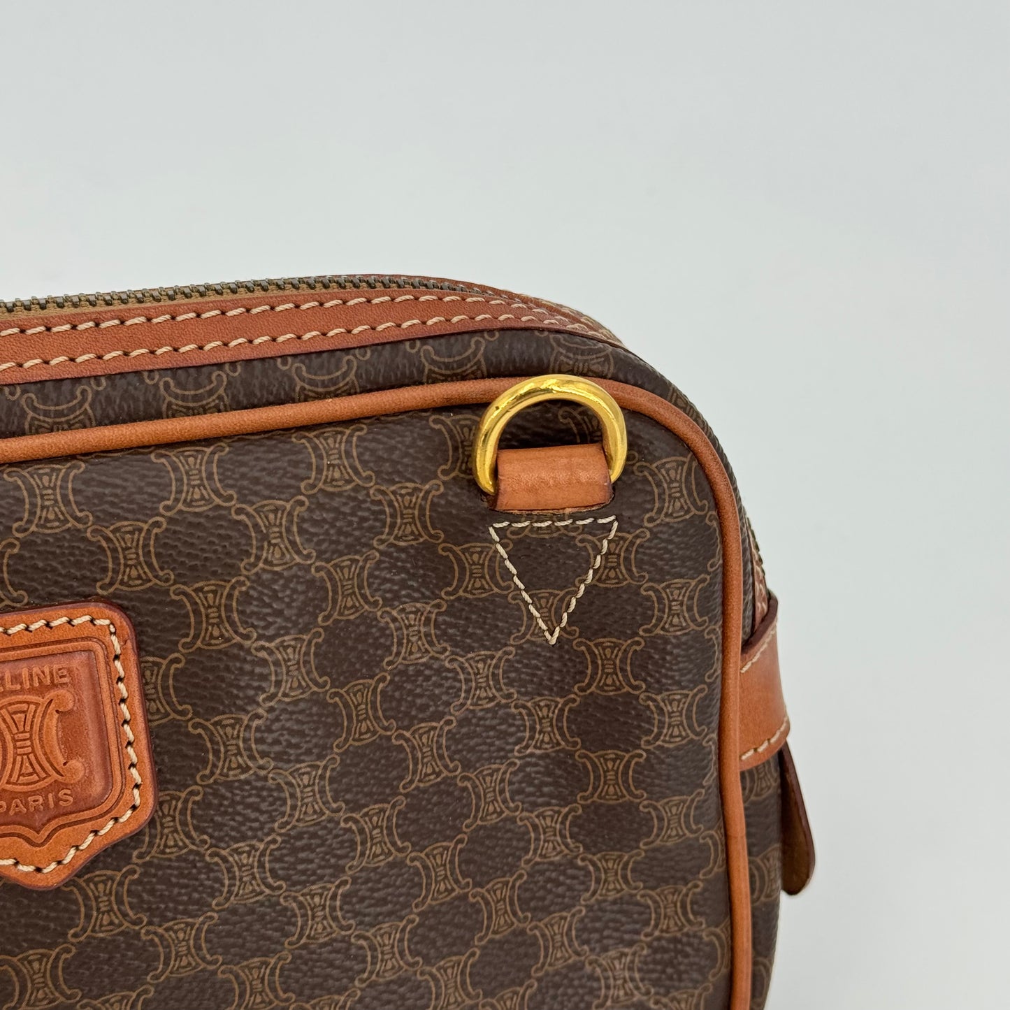 Celine Messenger