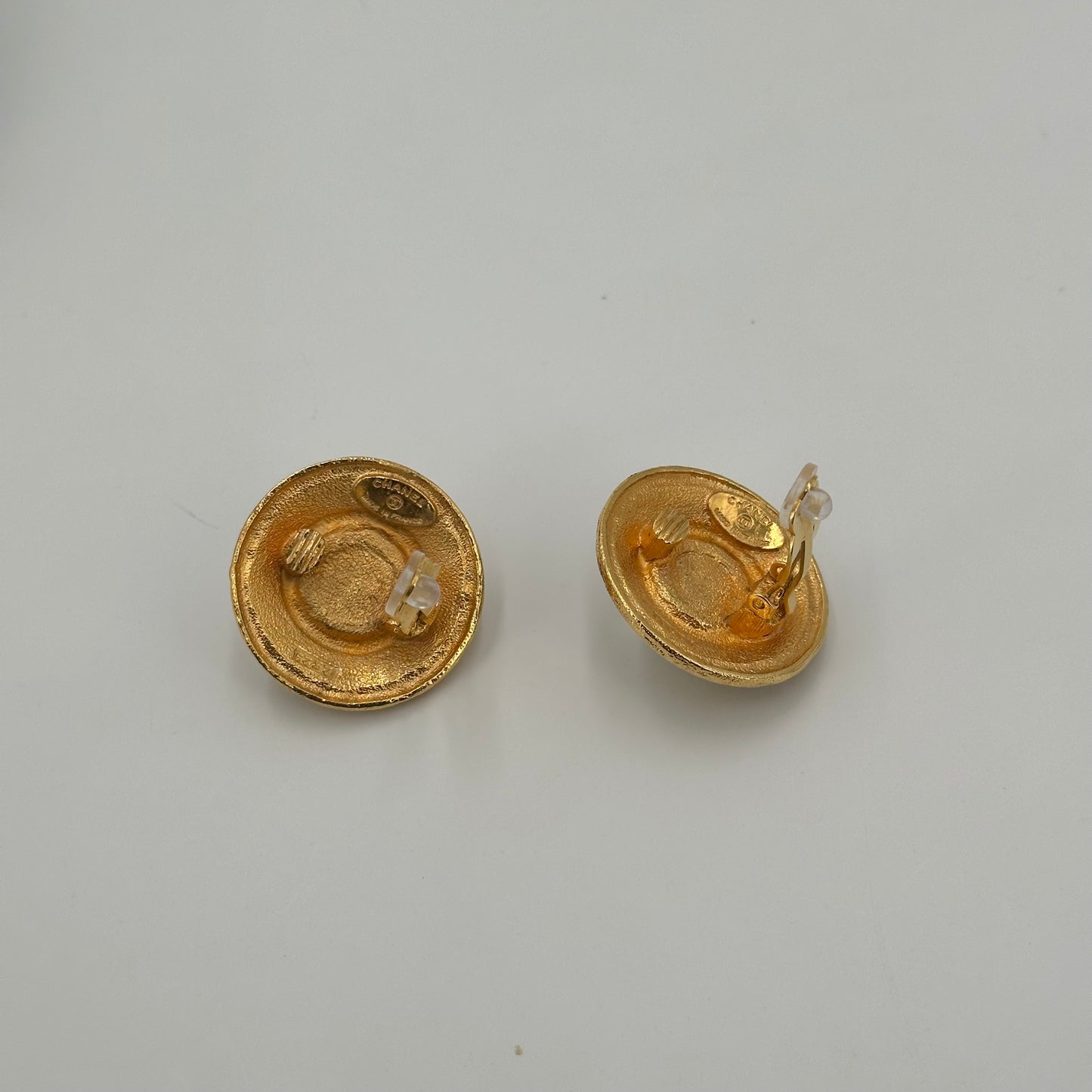 Chanel Clips