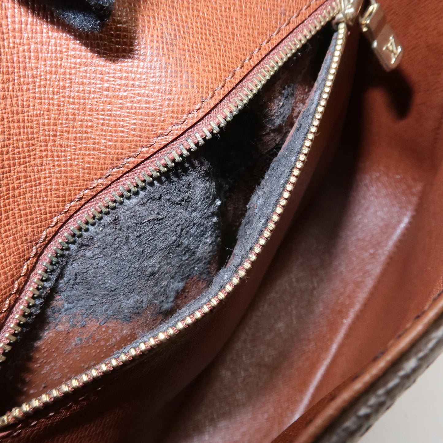 Louis Vuitton St-Cloud - Monogram PM