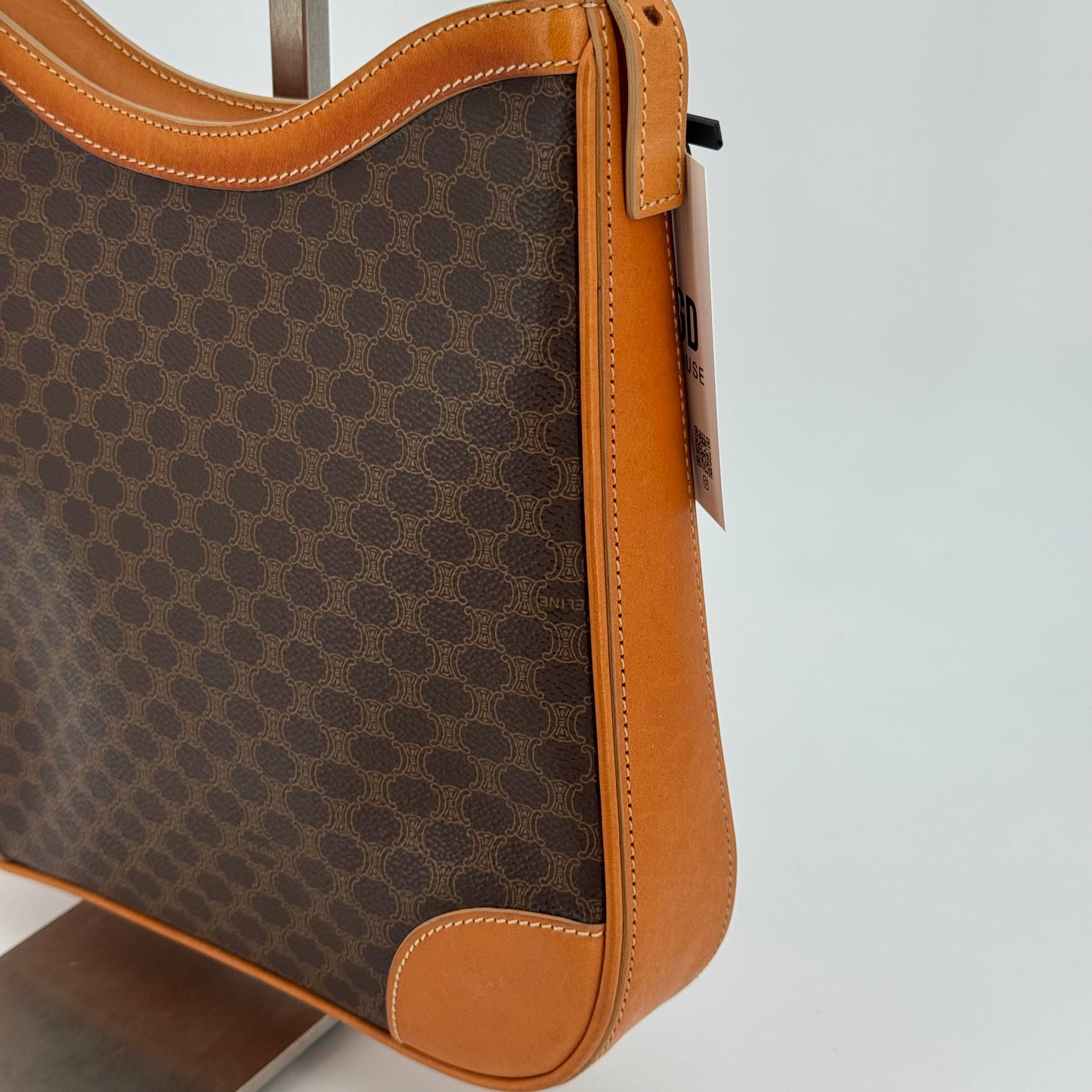 Celine Hobo