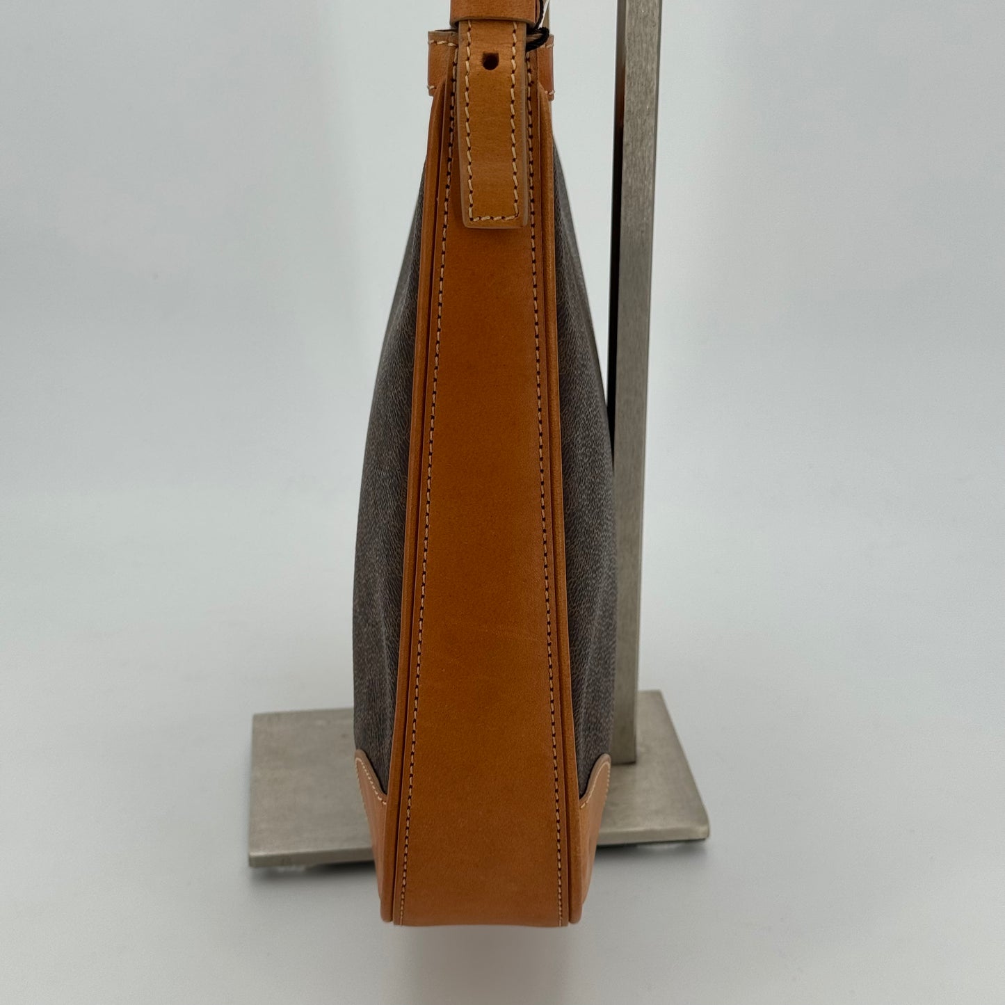Celine Hobo
