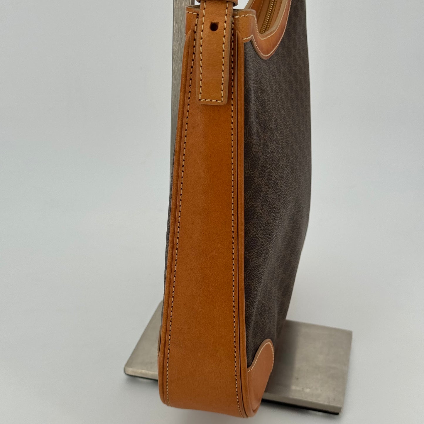 Celine Hobo