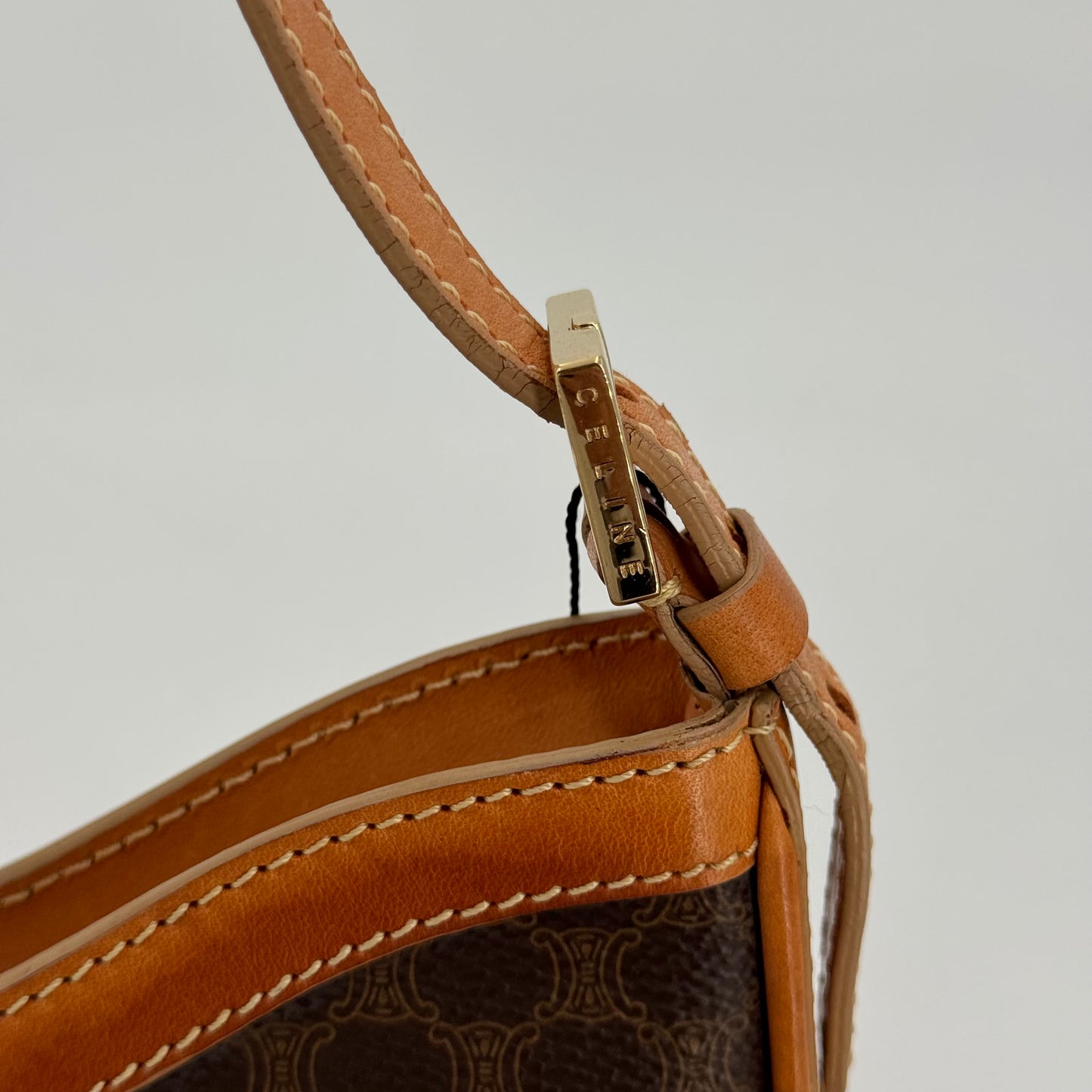 Celine Hobo
