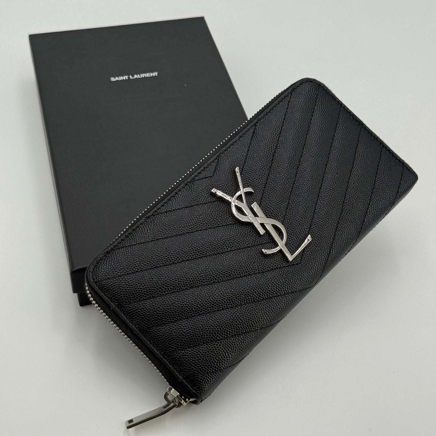 Saint Laurent portefeuille zippy