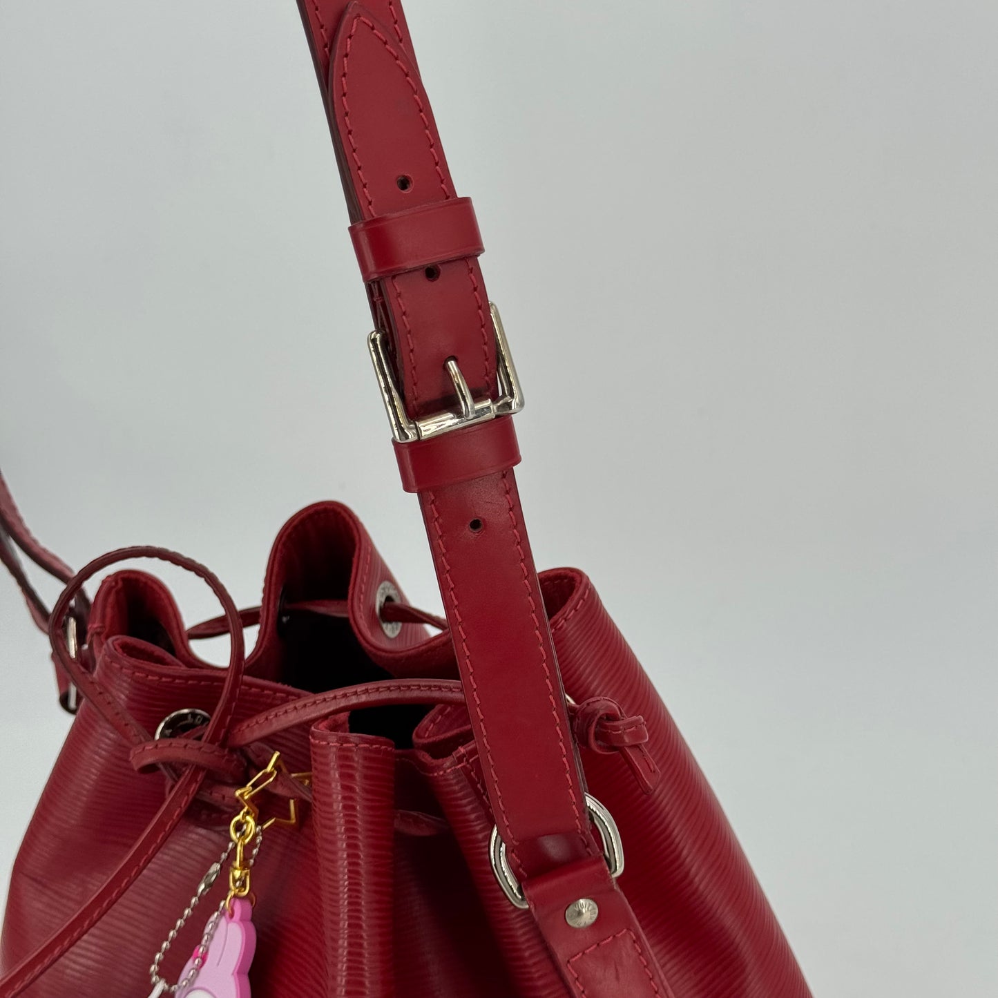 Louis Vuitton Noé MM framboise