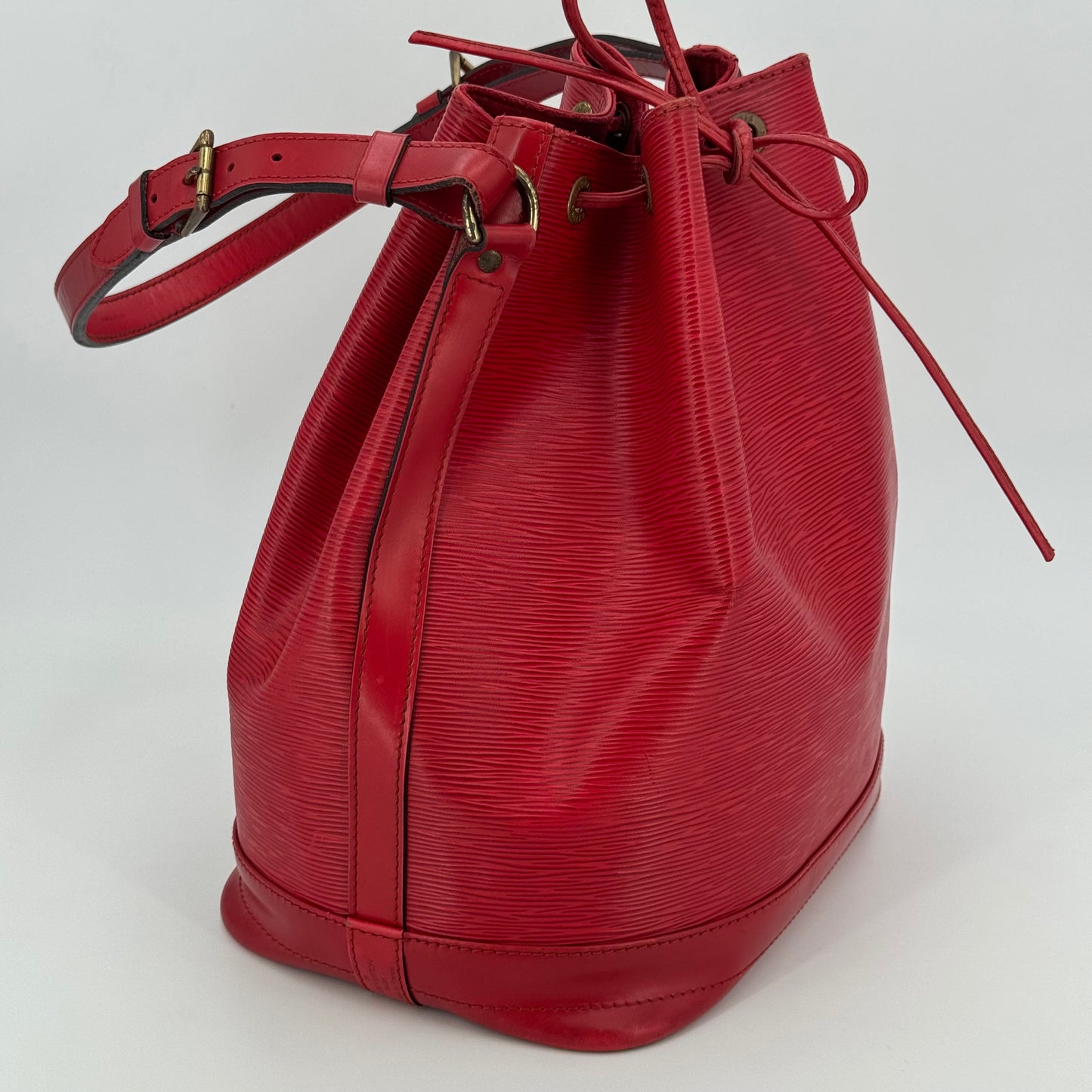 Louis Vuitton Noé GM rouge
