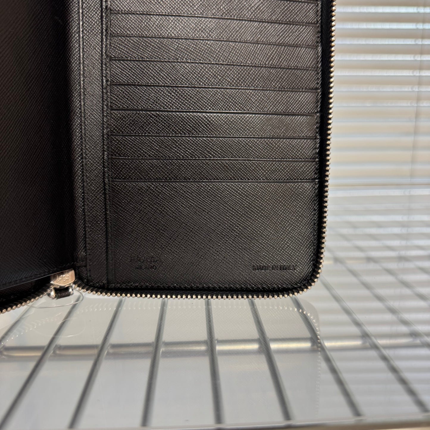 Prada Organiseur