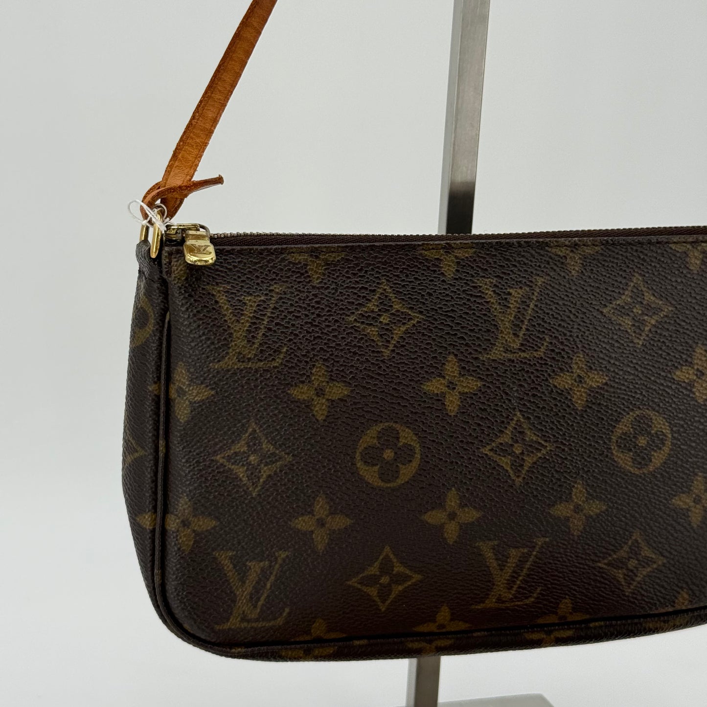 Louis Vuitton Pochette accessoire