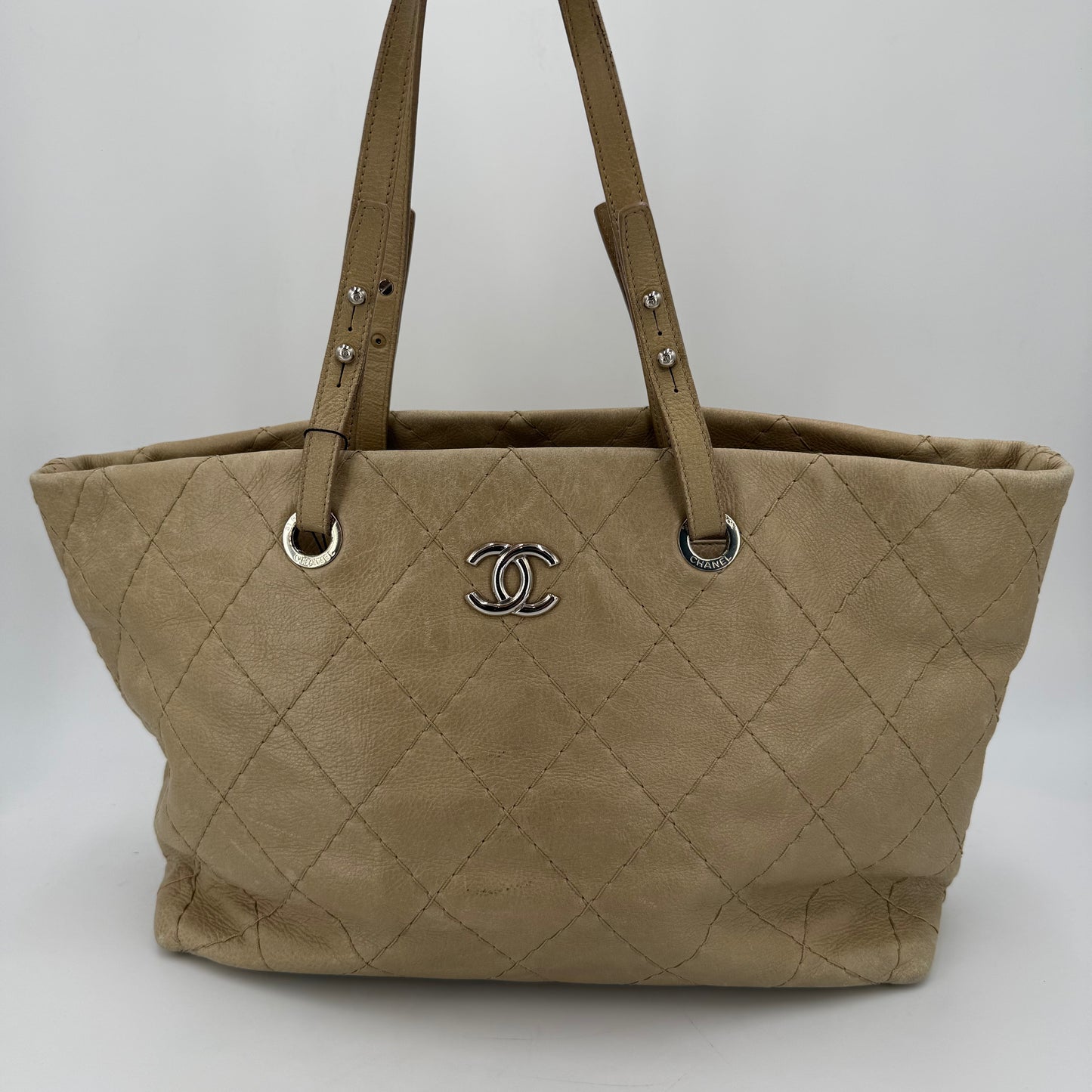 Chanel Shopping