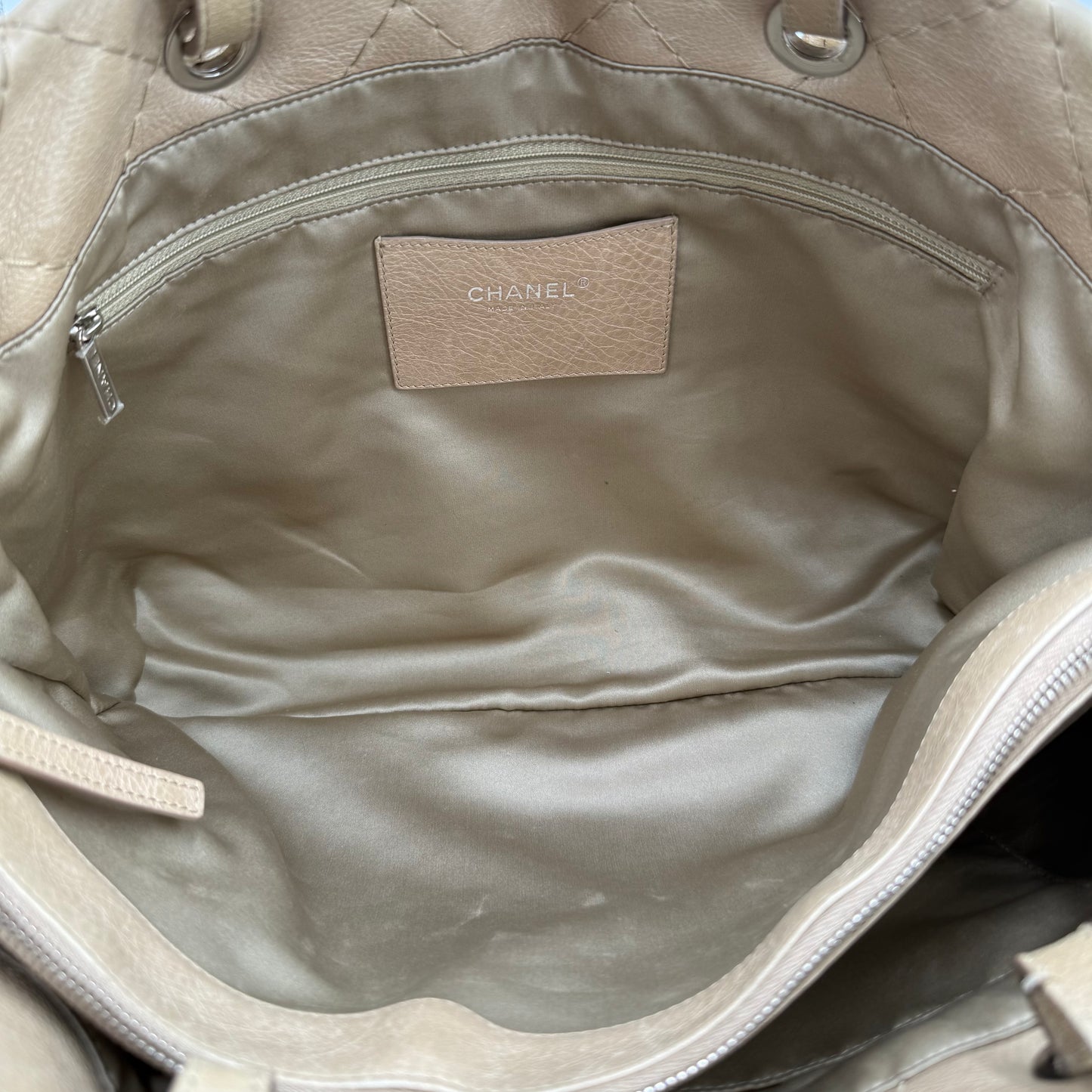 Chanel Shopping