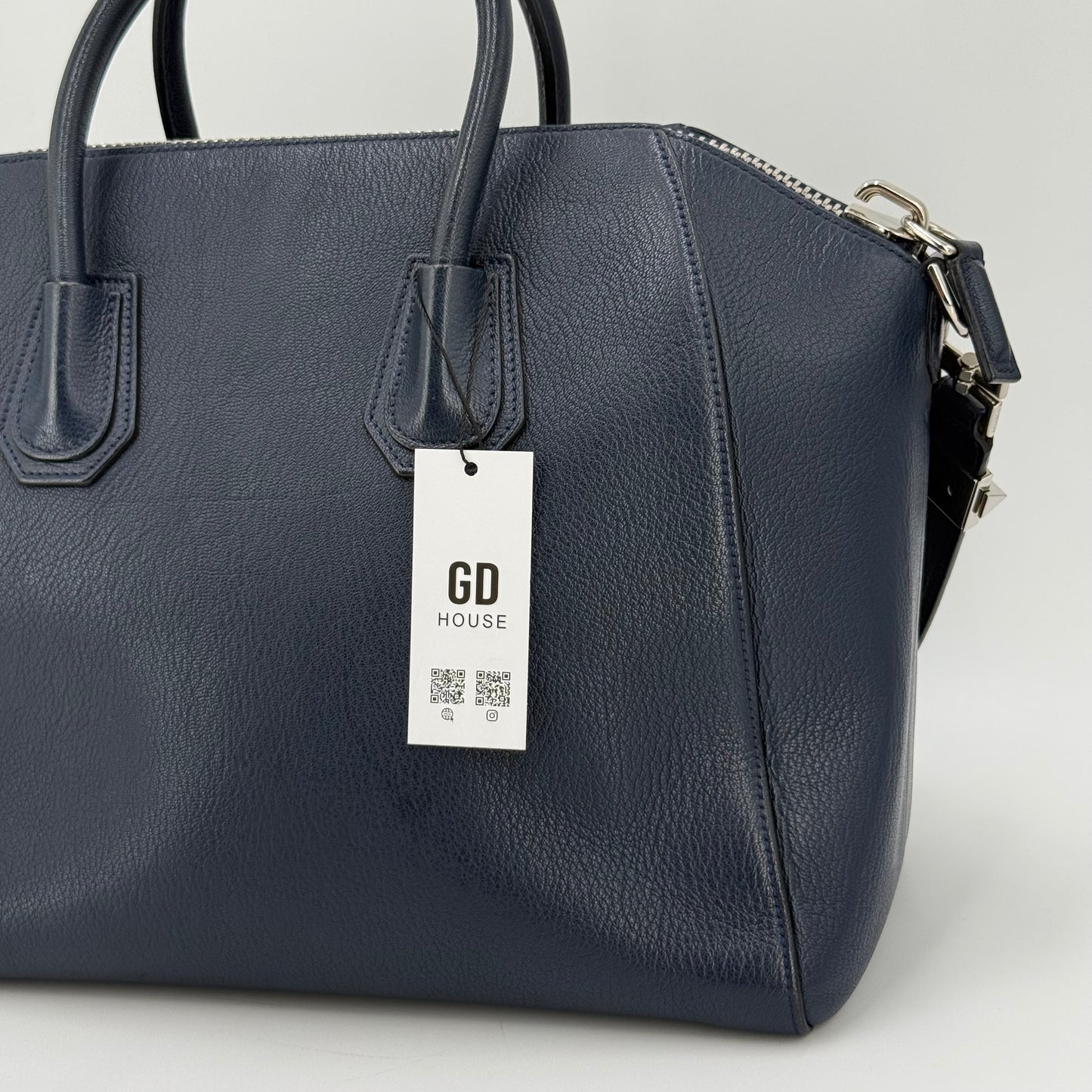 Givenchy Antigona