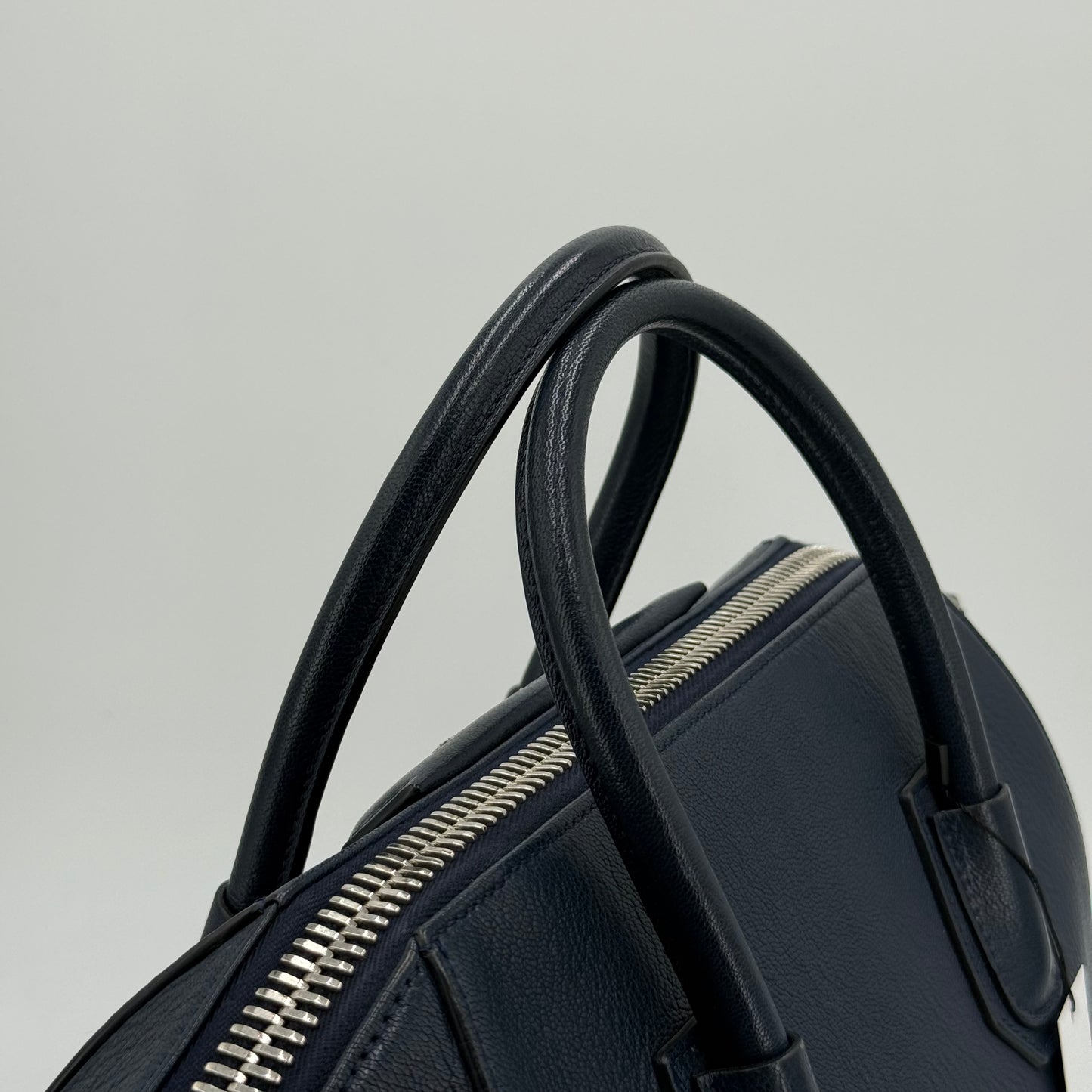 Givenchy Antigona