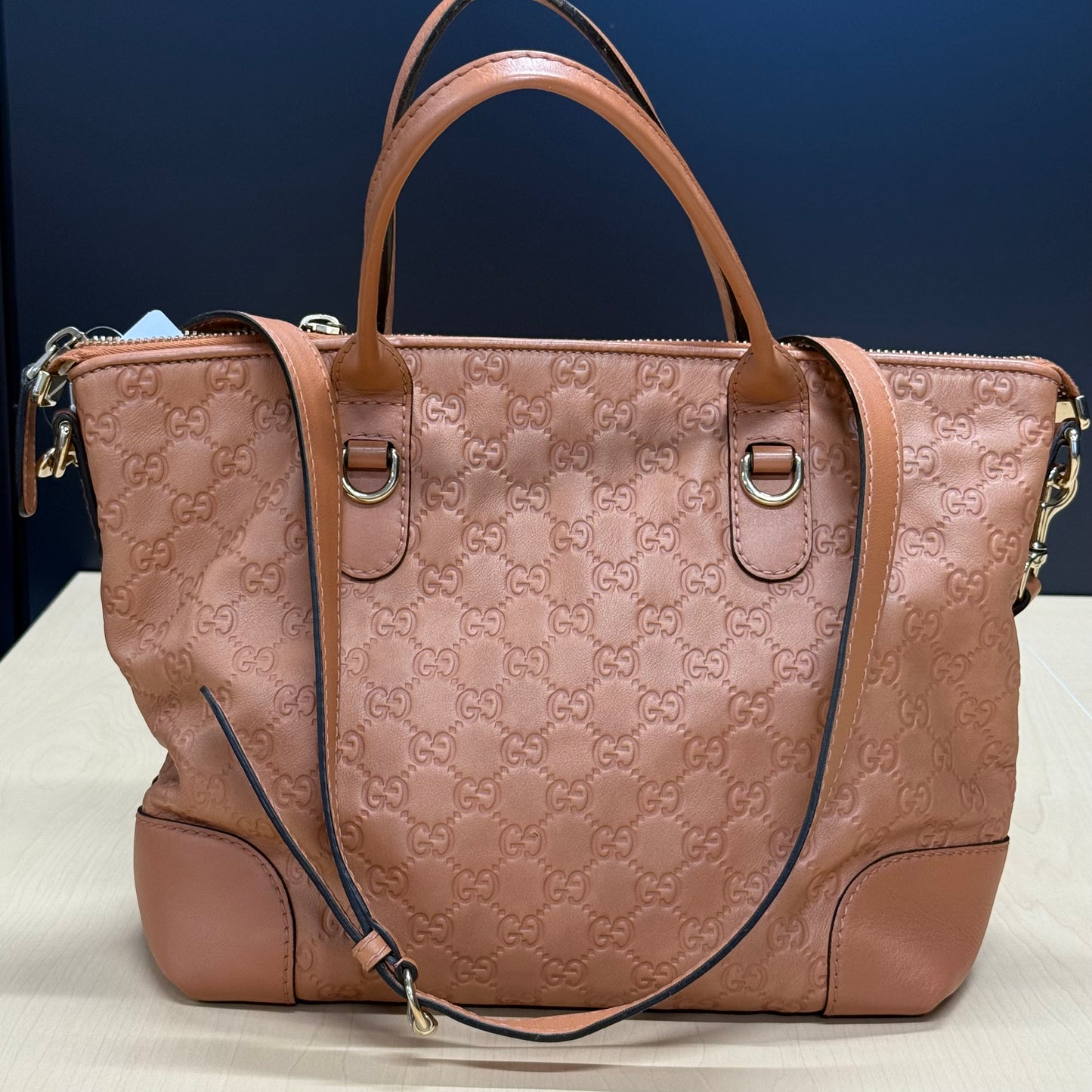 Gucci shopping