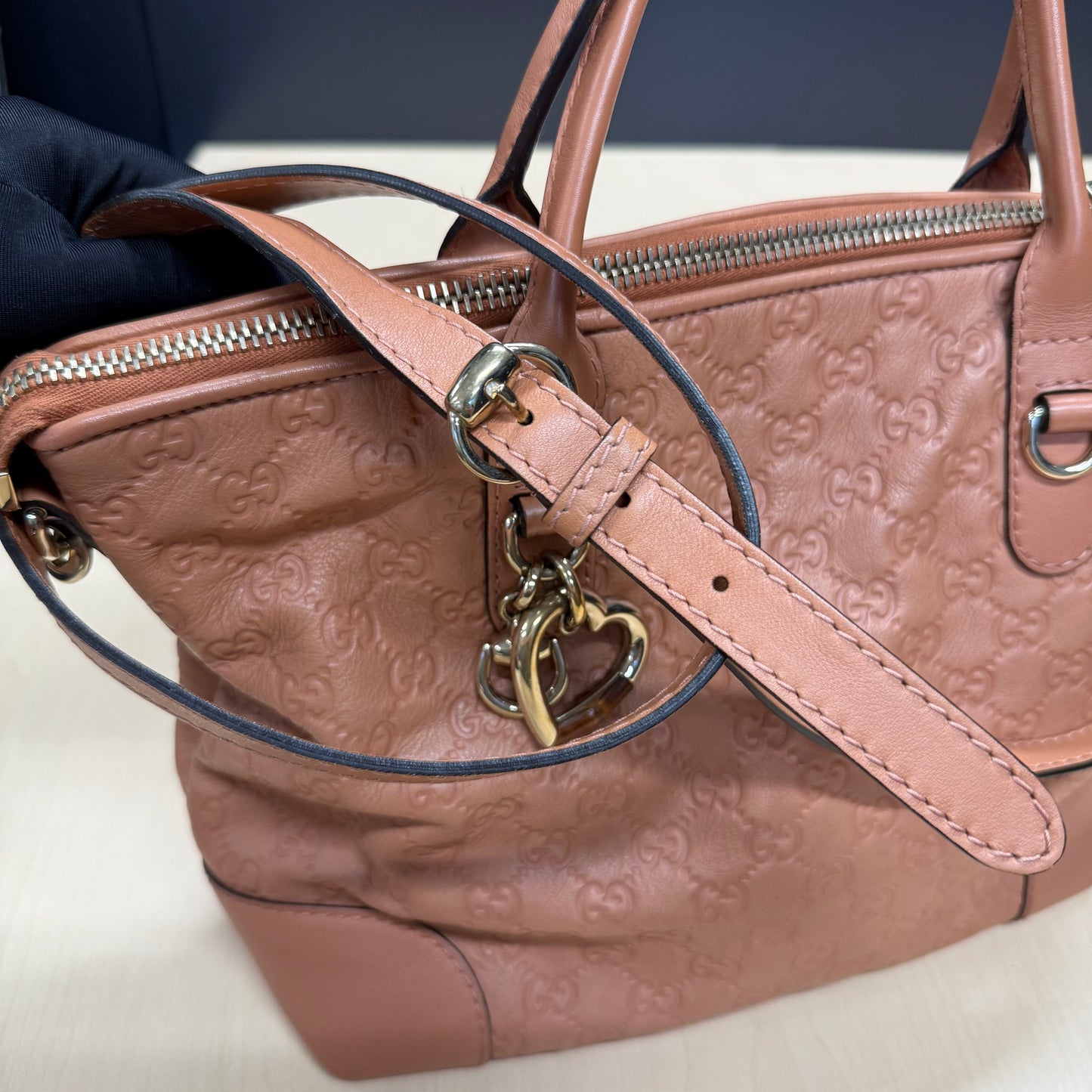 Gucci shopping