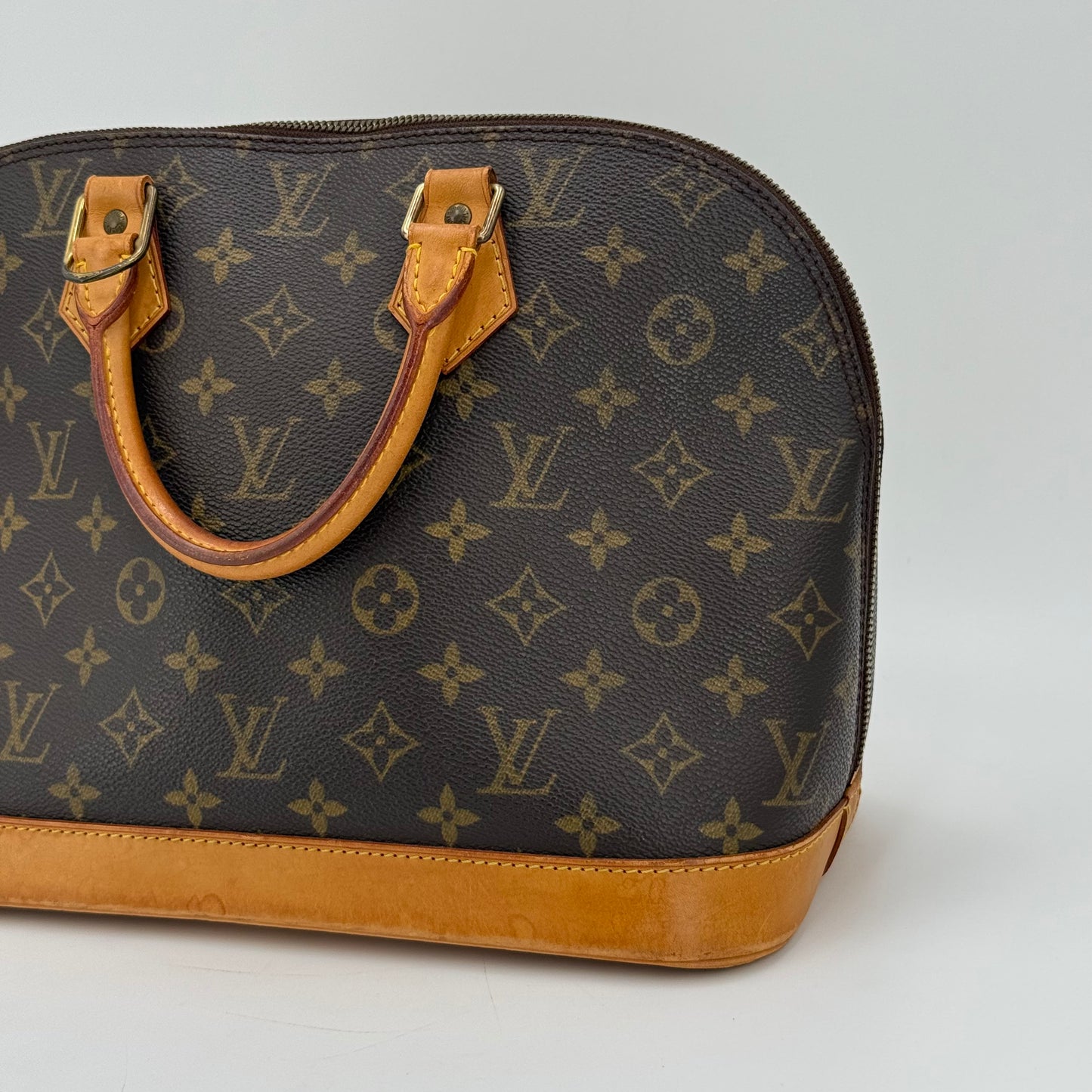 Louis Vuitton Alma