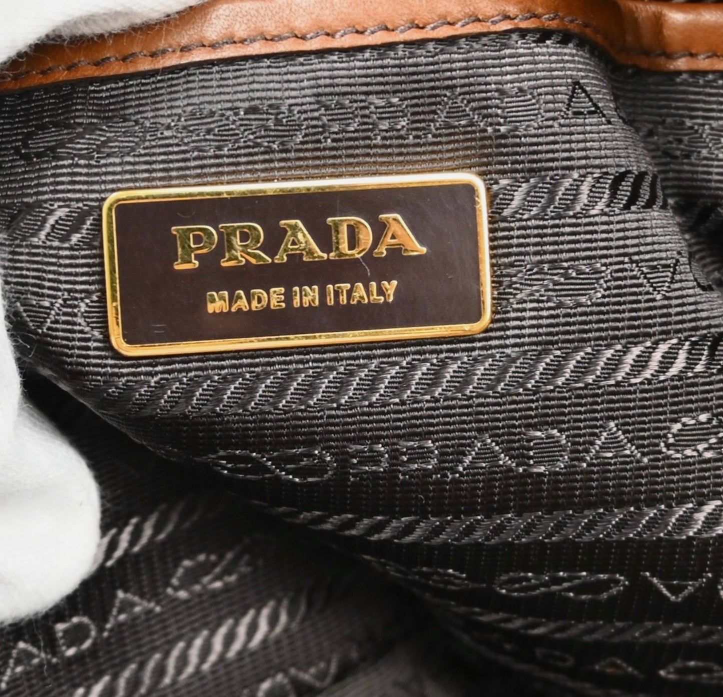 Prada Shopping