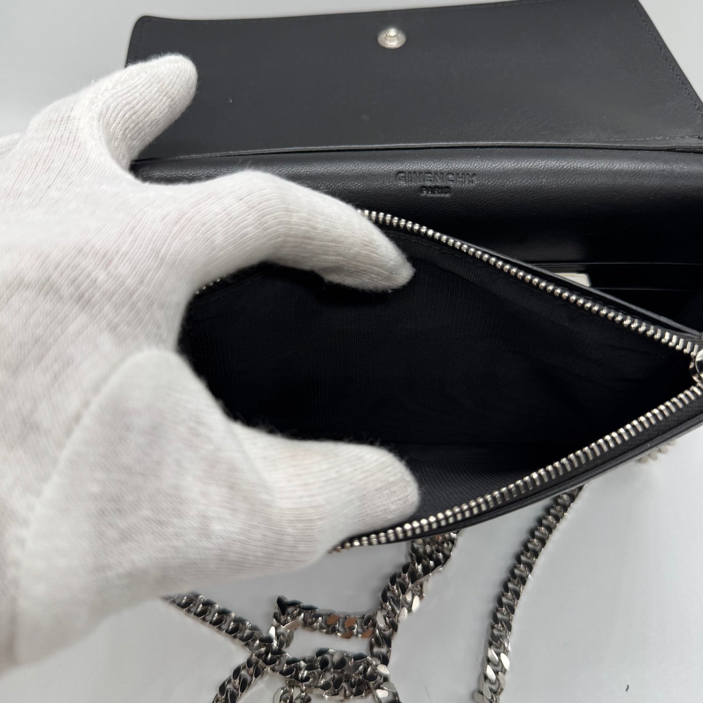 Givenchy Woc Pandora