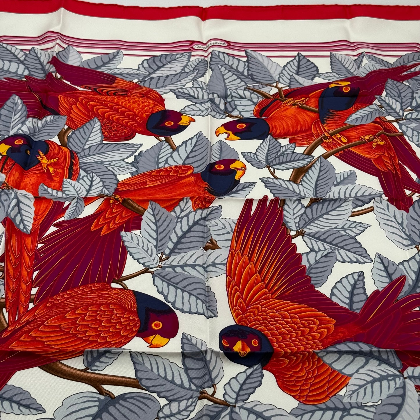 Hermès Carré « Les Perroquets »