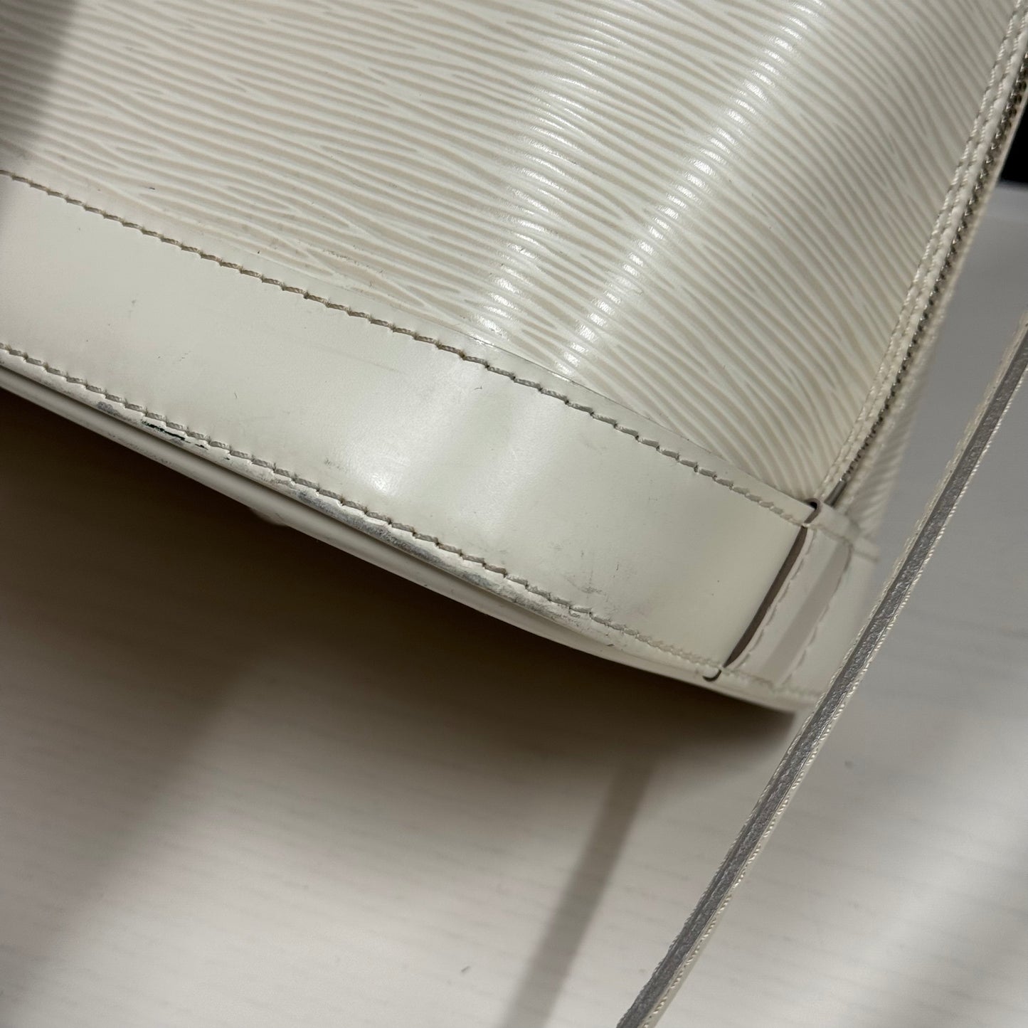 Louis Vuitton Alma