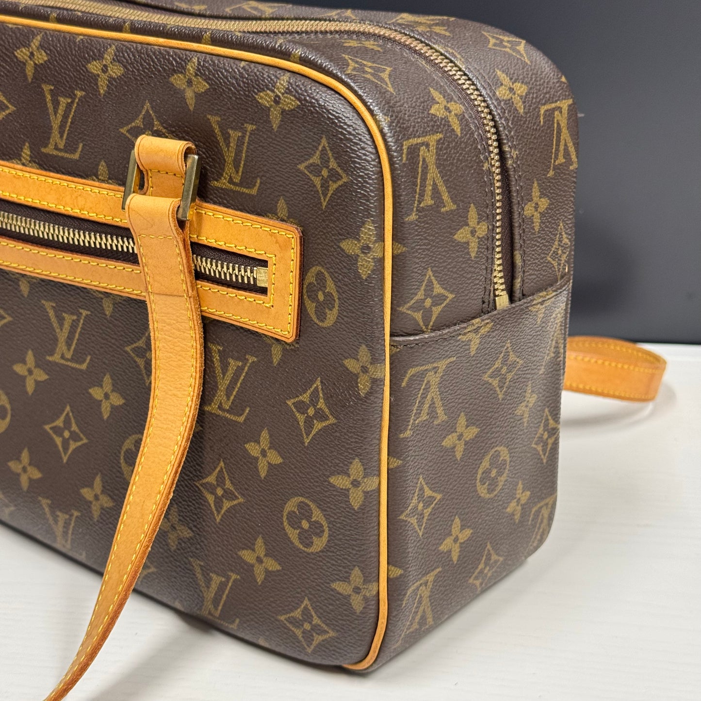 Louis Vuitton Cite