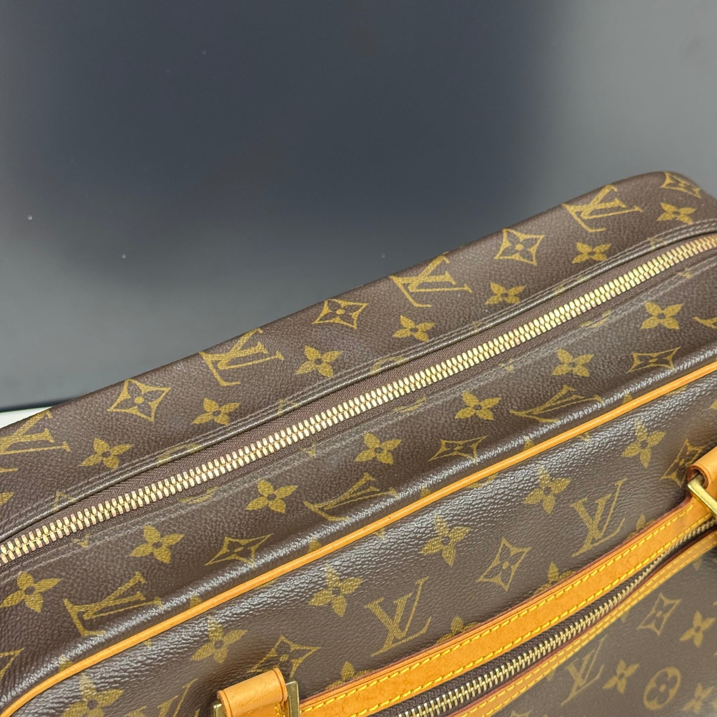 Louis Vuitton Cite