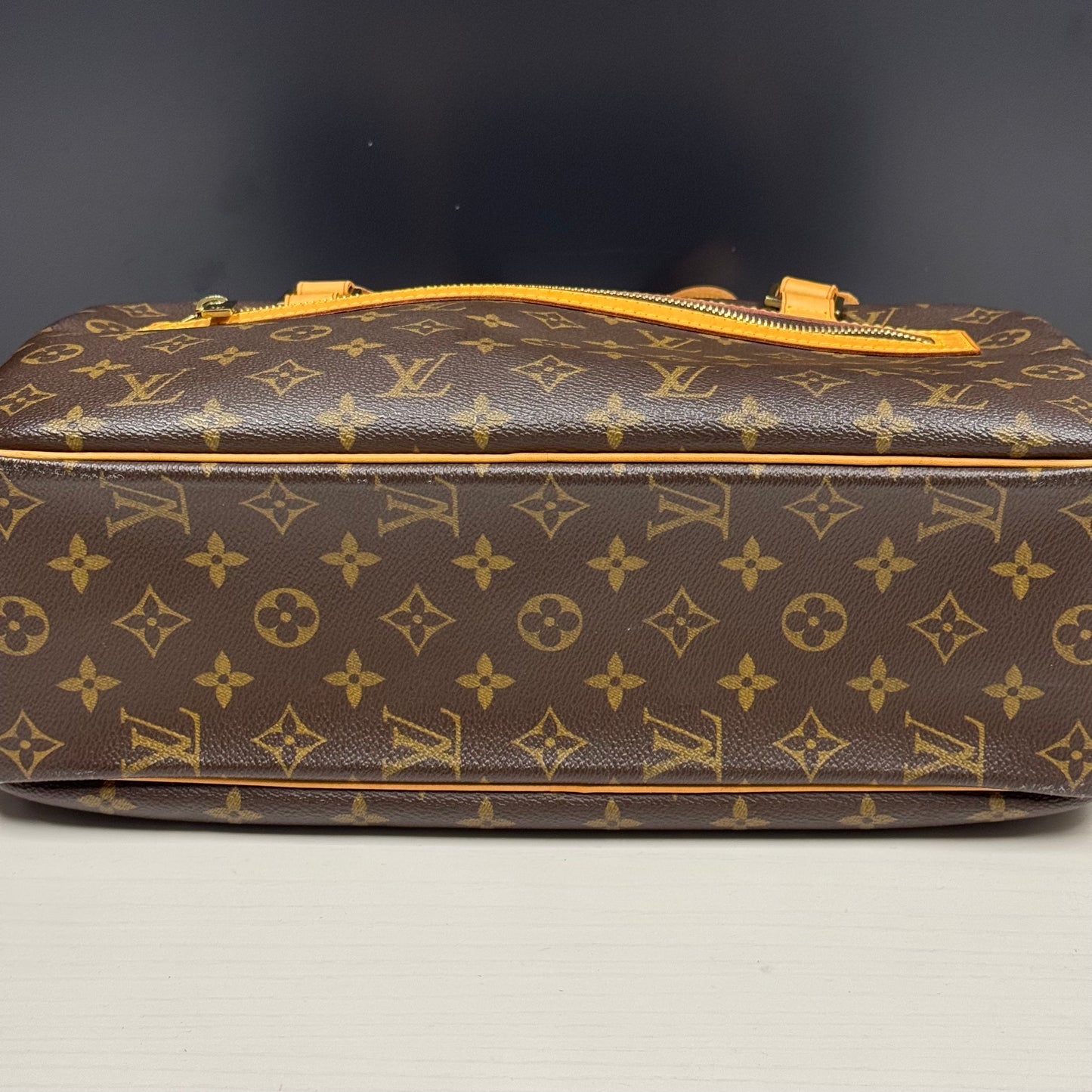 Louis Vuitton Cite
