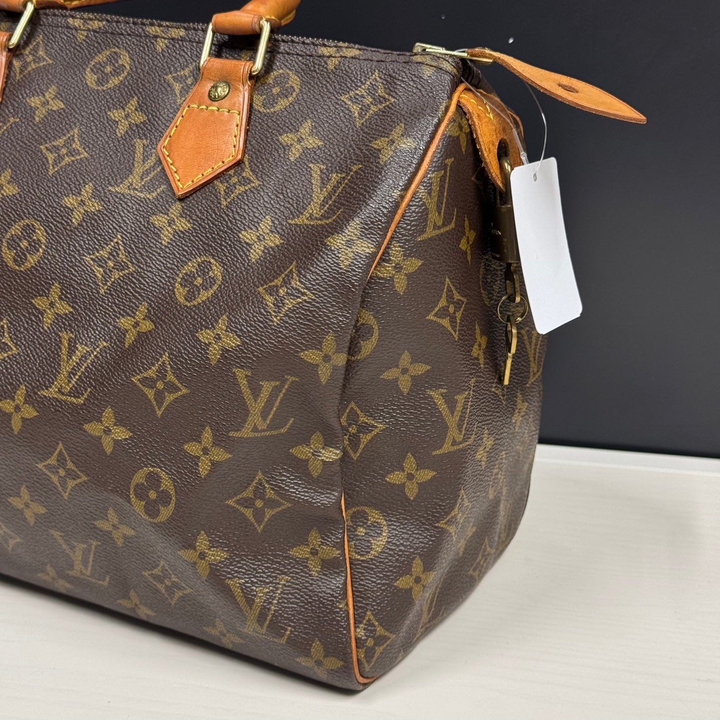 Louis Vuitton Speedy 30