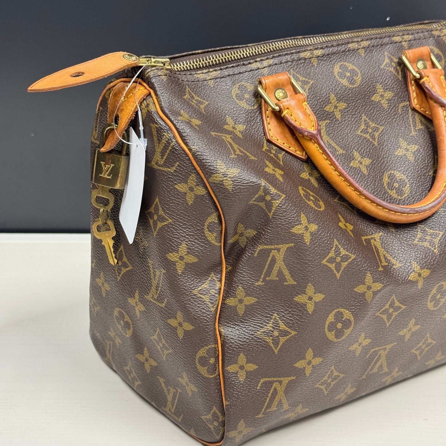 Louis Vuitton Speedy 30