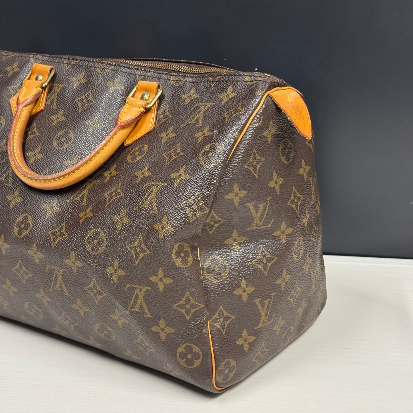 Louis Vuitton Speedy 35