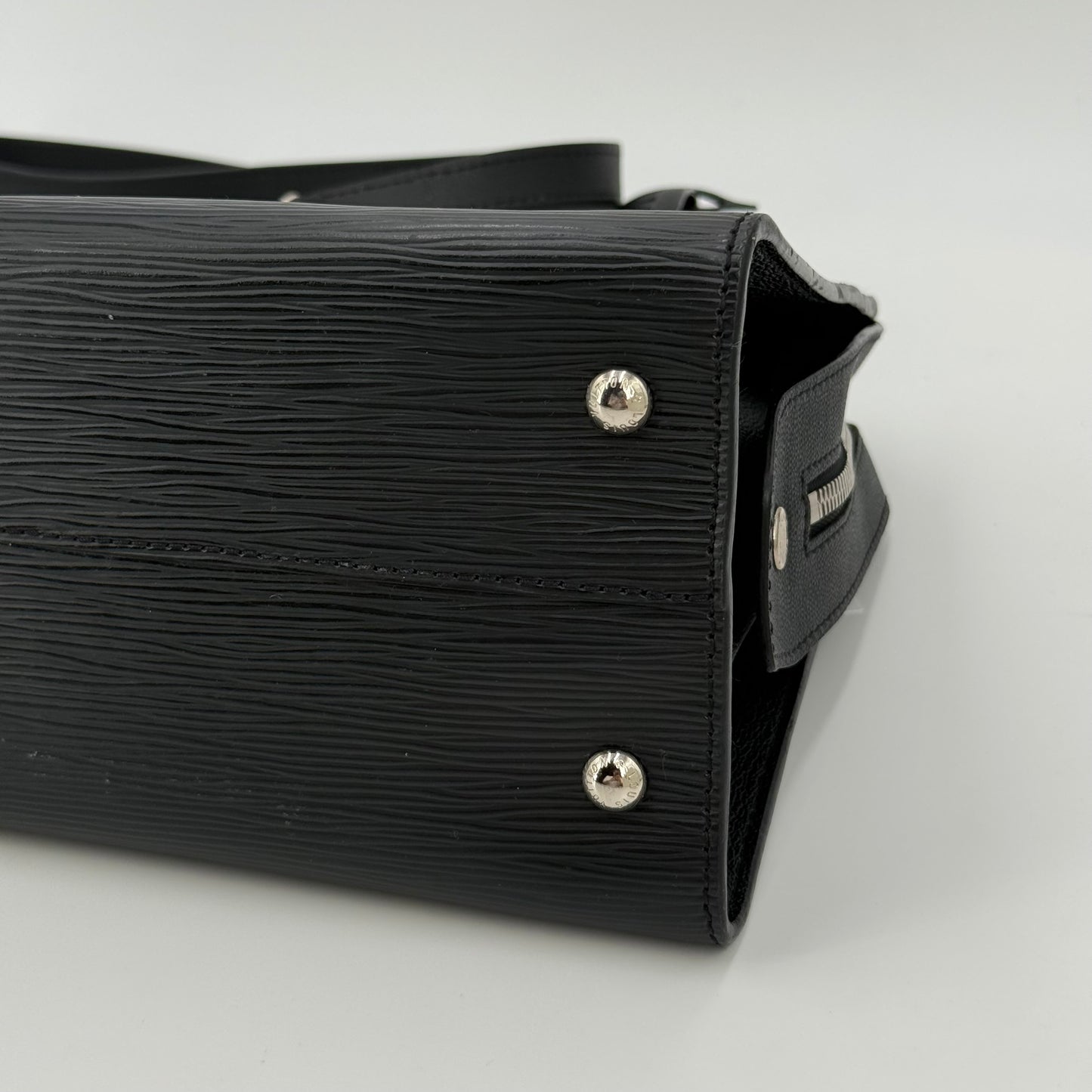 Louis Vuitton Vaneau