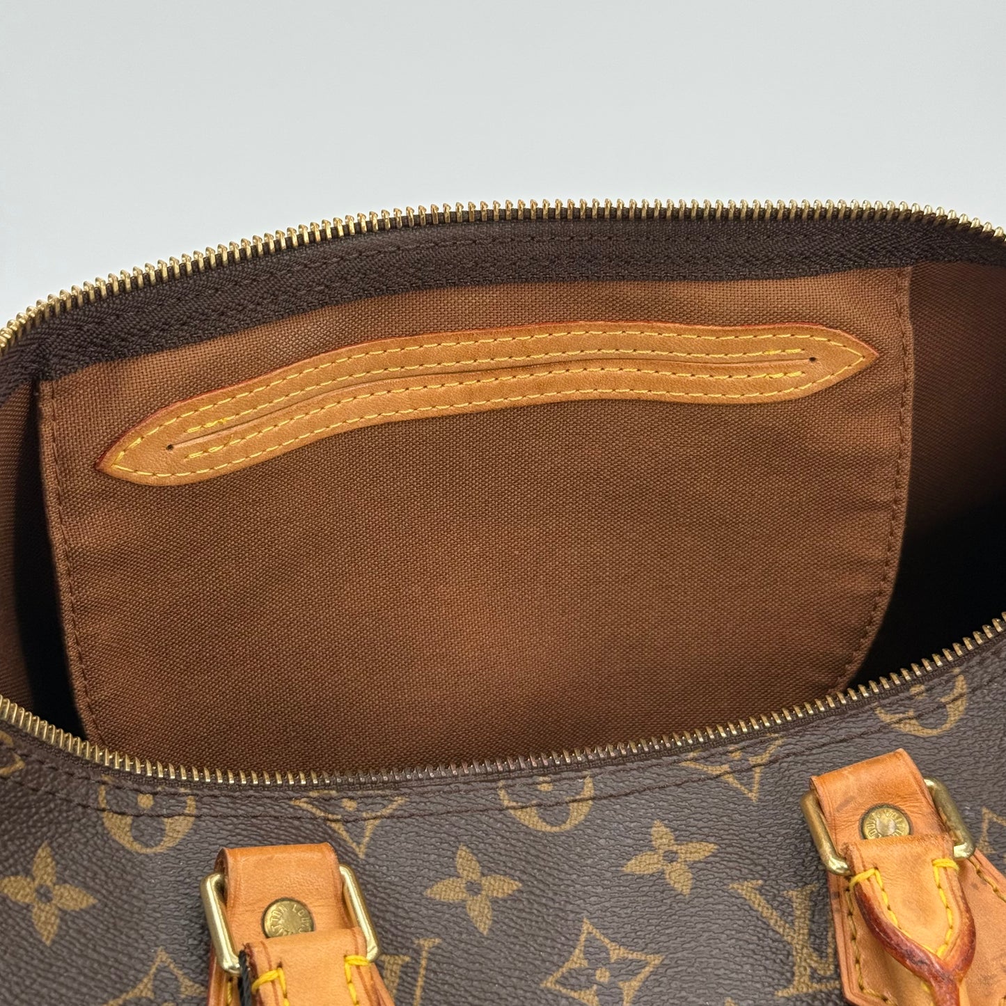 Louis Vuitton Speedy 35