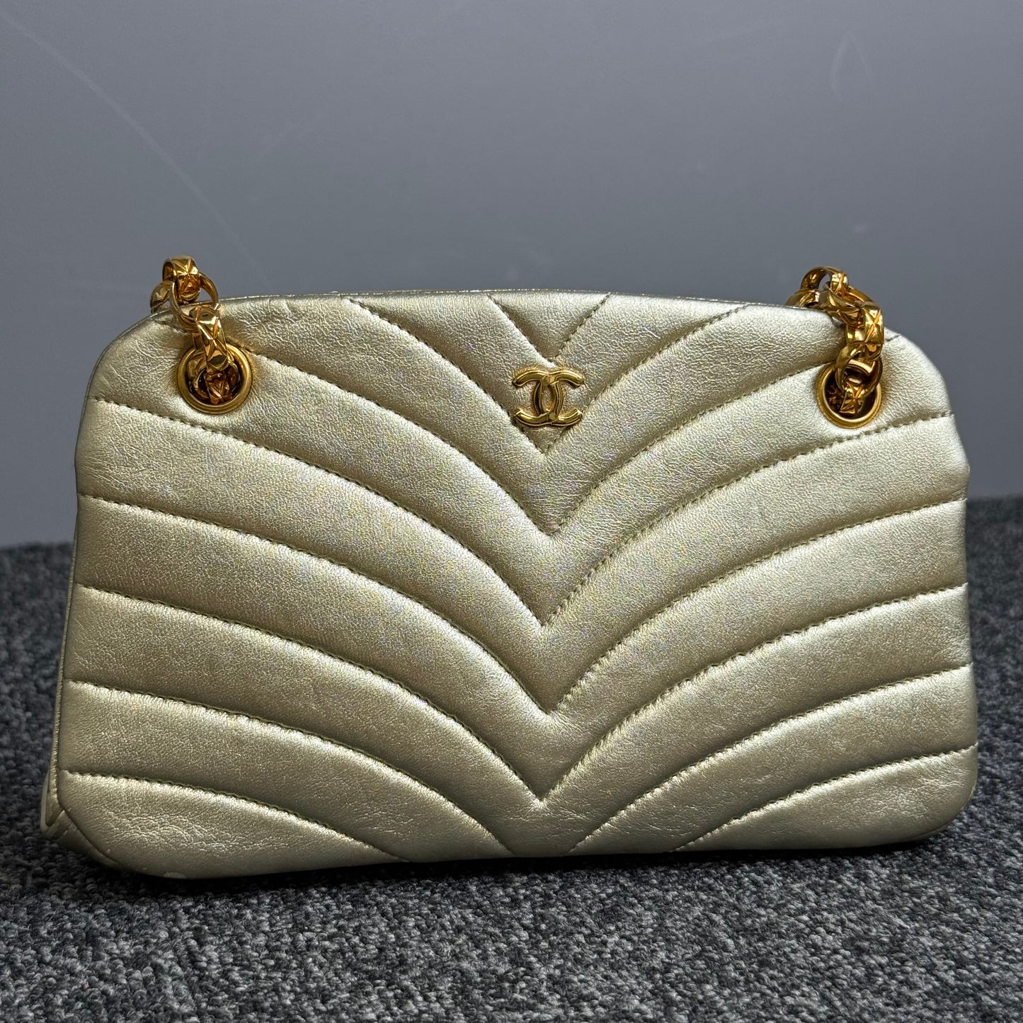 Chanel édition limitée doré